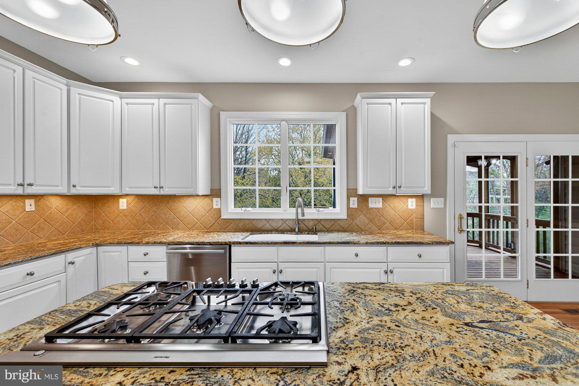 HUNTER MILL ESTATES - Residential