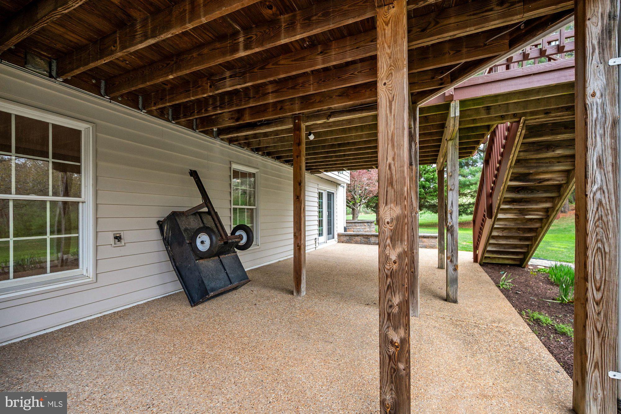 HUNTER MILL ESTATES - Residential