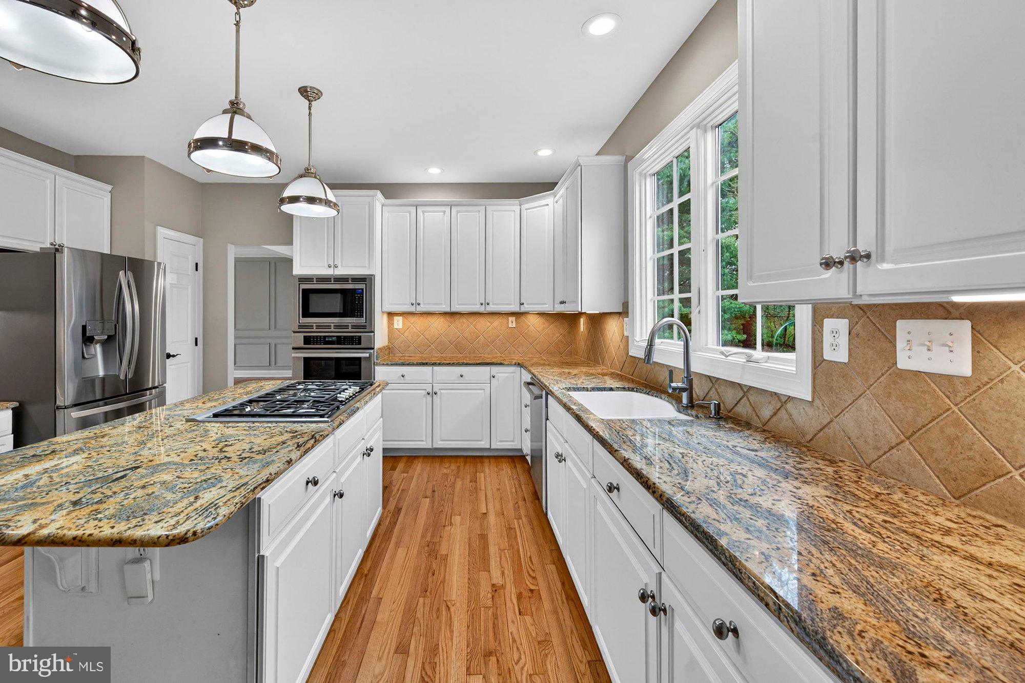 HUNTER MILL ESTATES - Residential