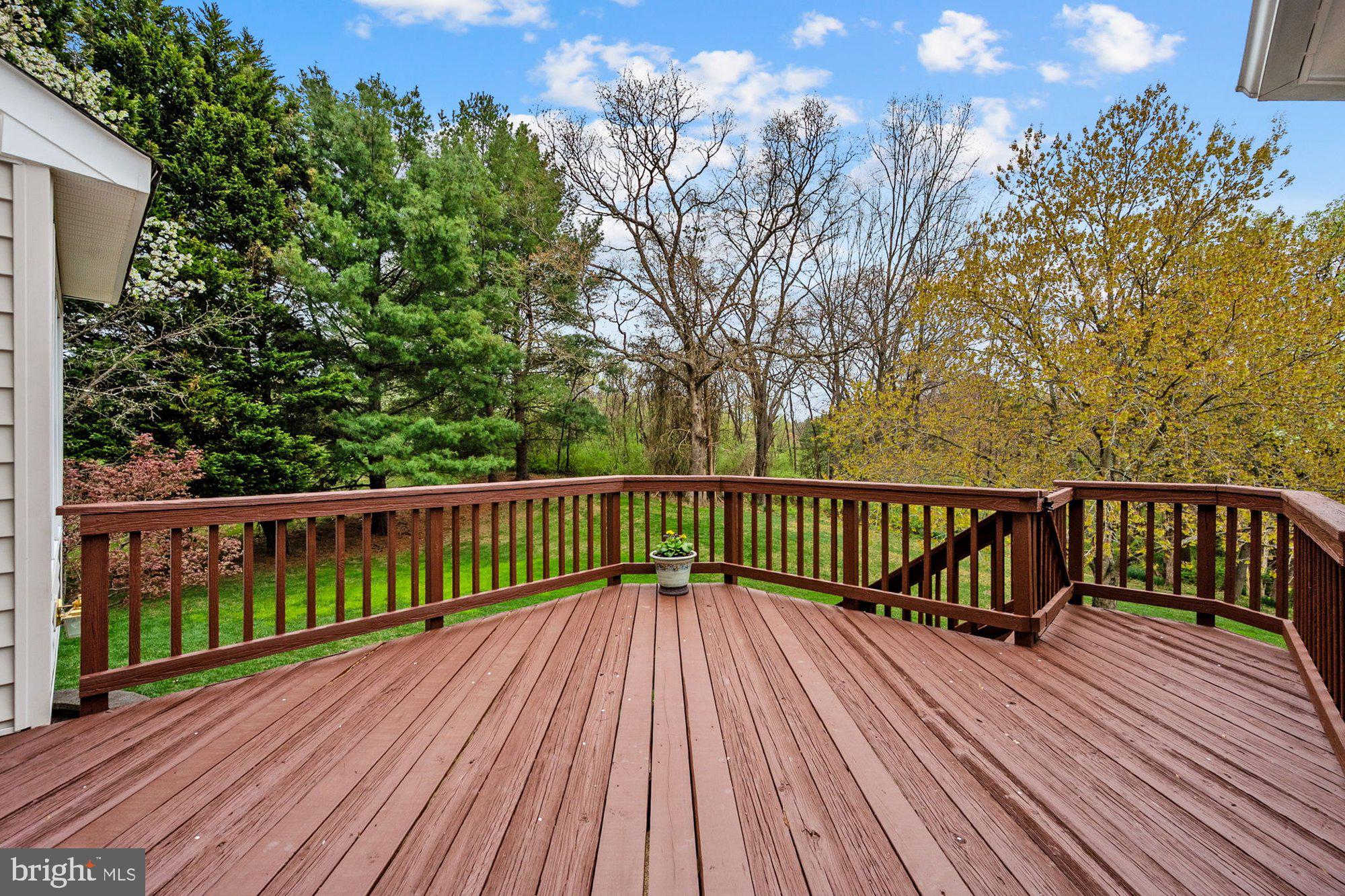 HUNTER MILL ESTATES - Residential