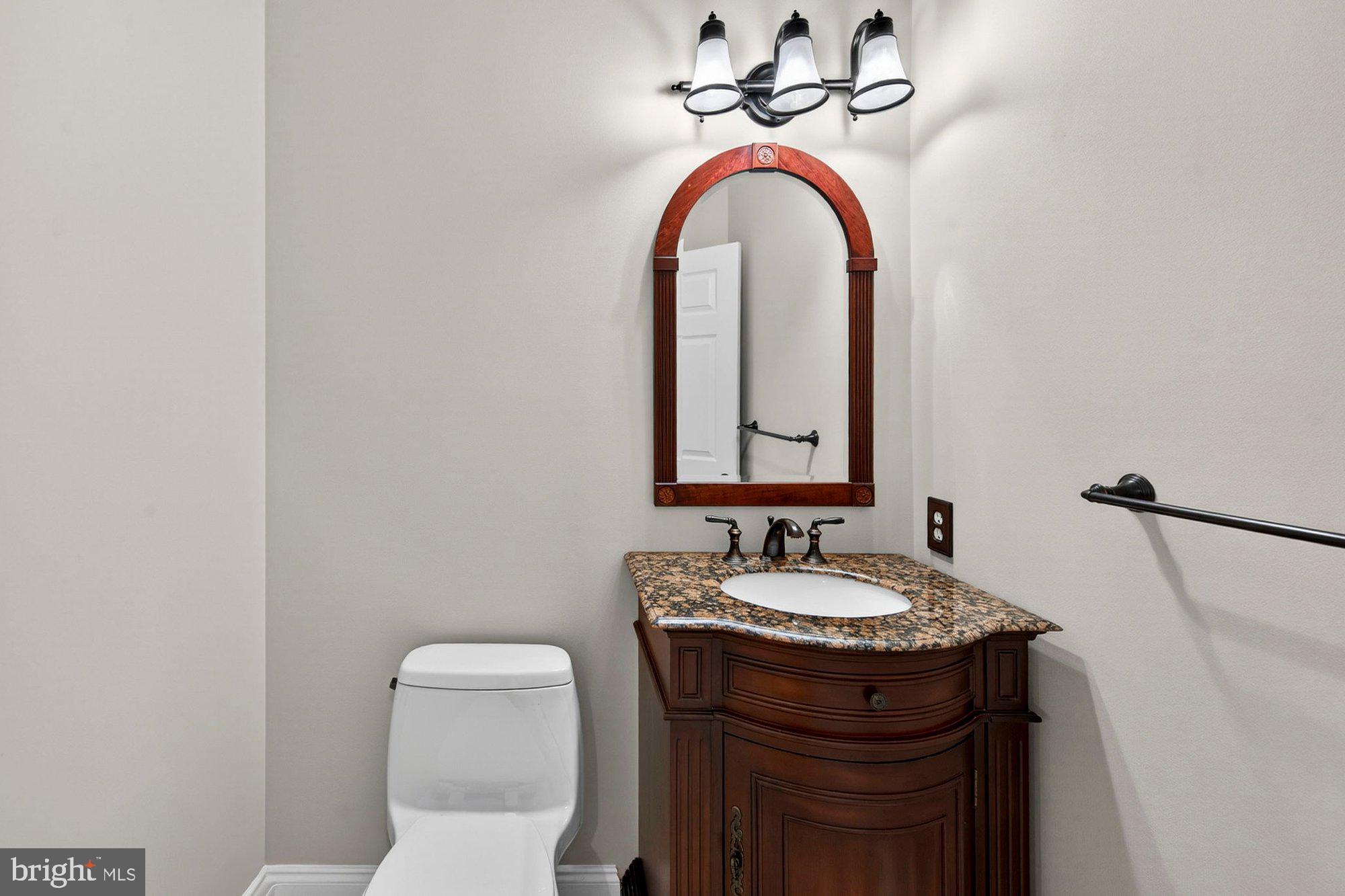 HUNTER MILL ESTATES - Residential