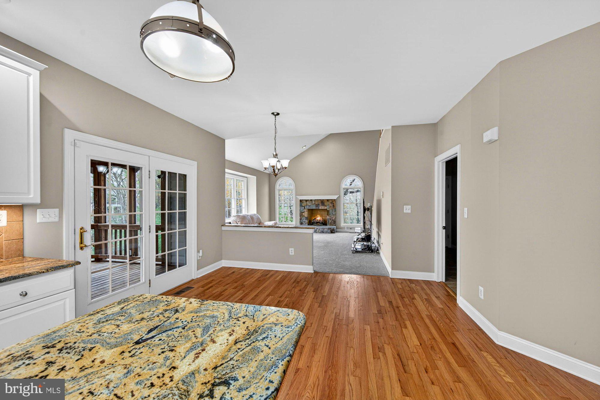 HUNTER MILL ESTATES - Residential