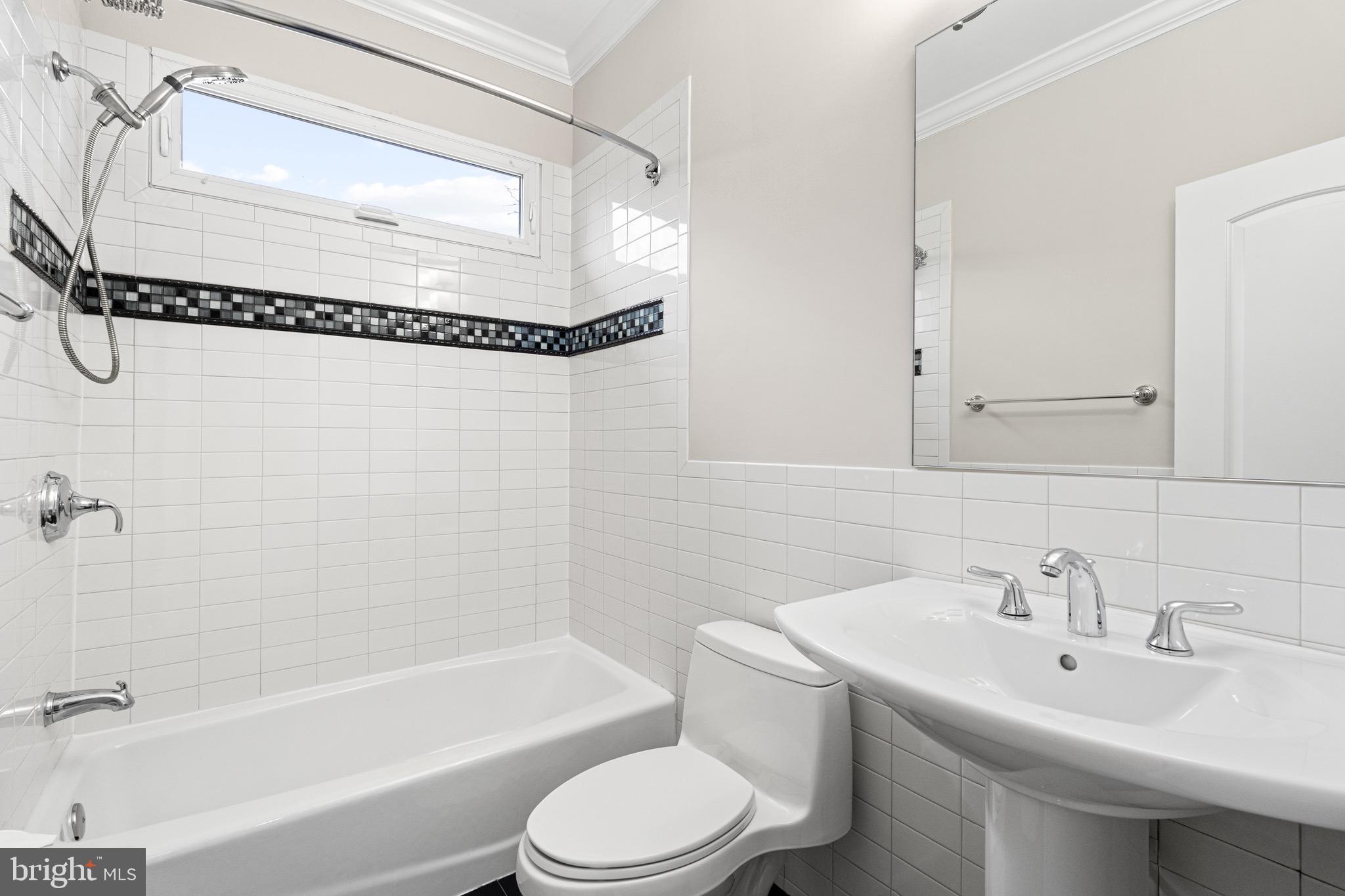 COLLINGWOOD - Residential