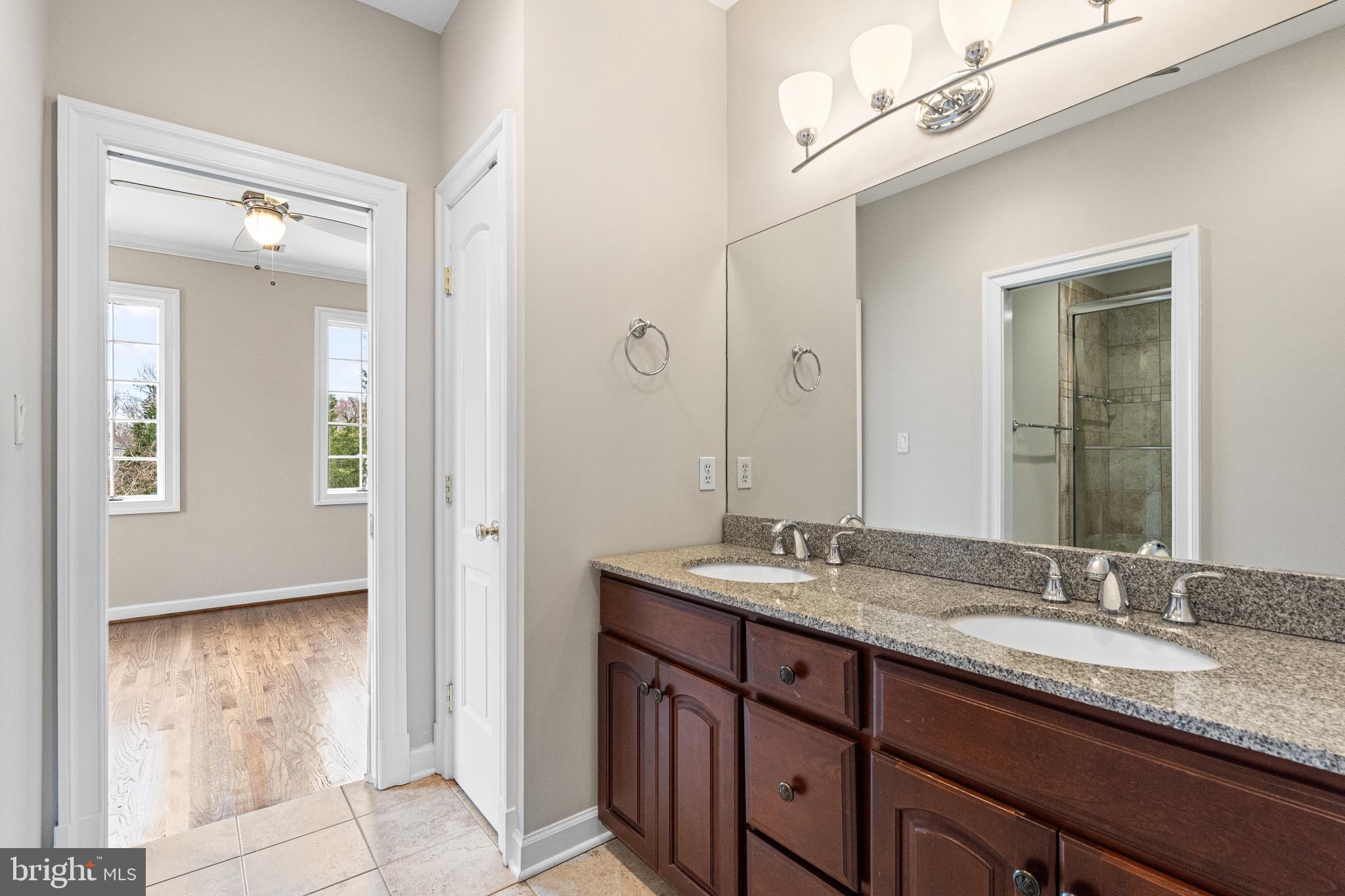 COLLINGWOOD - Residential