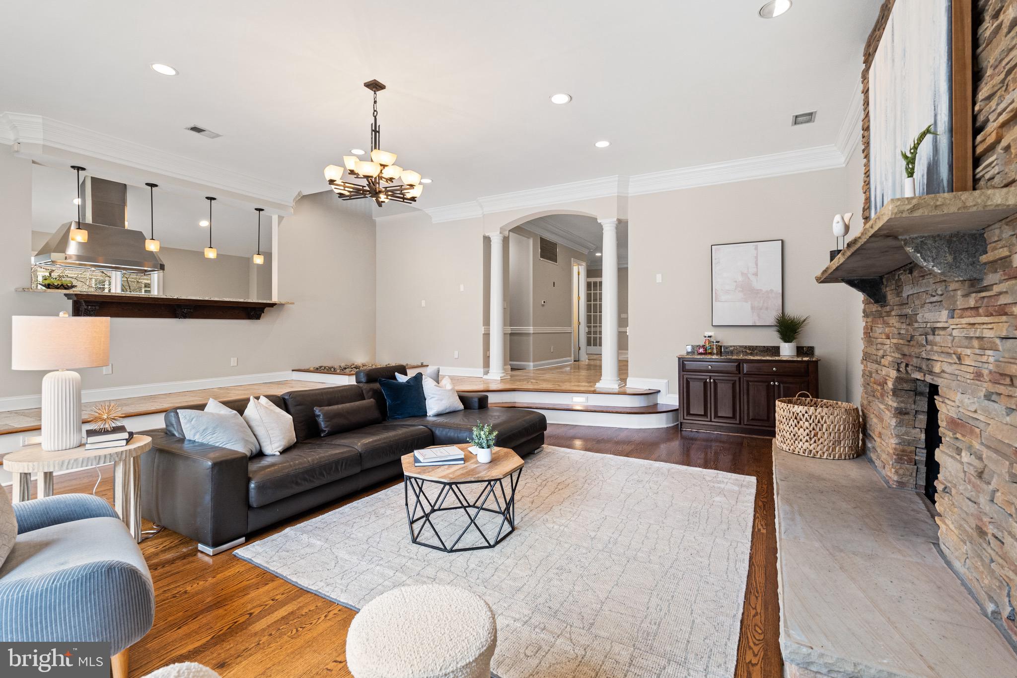 COLLINGWOOD - Residential