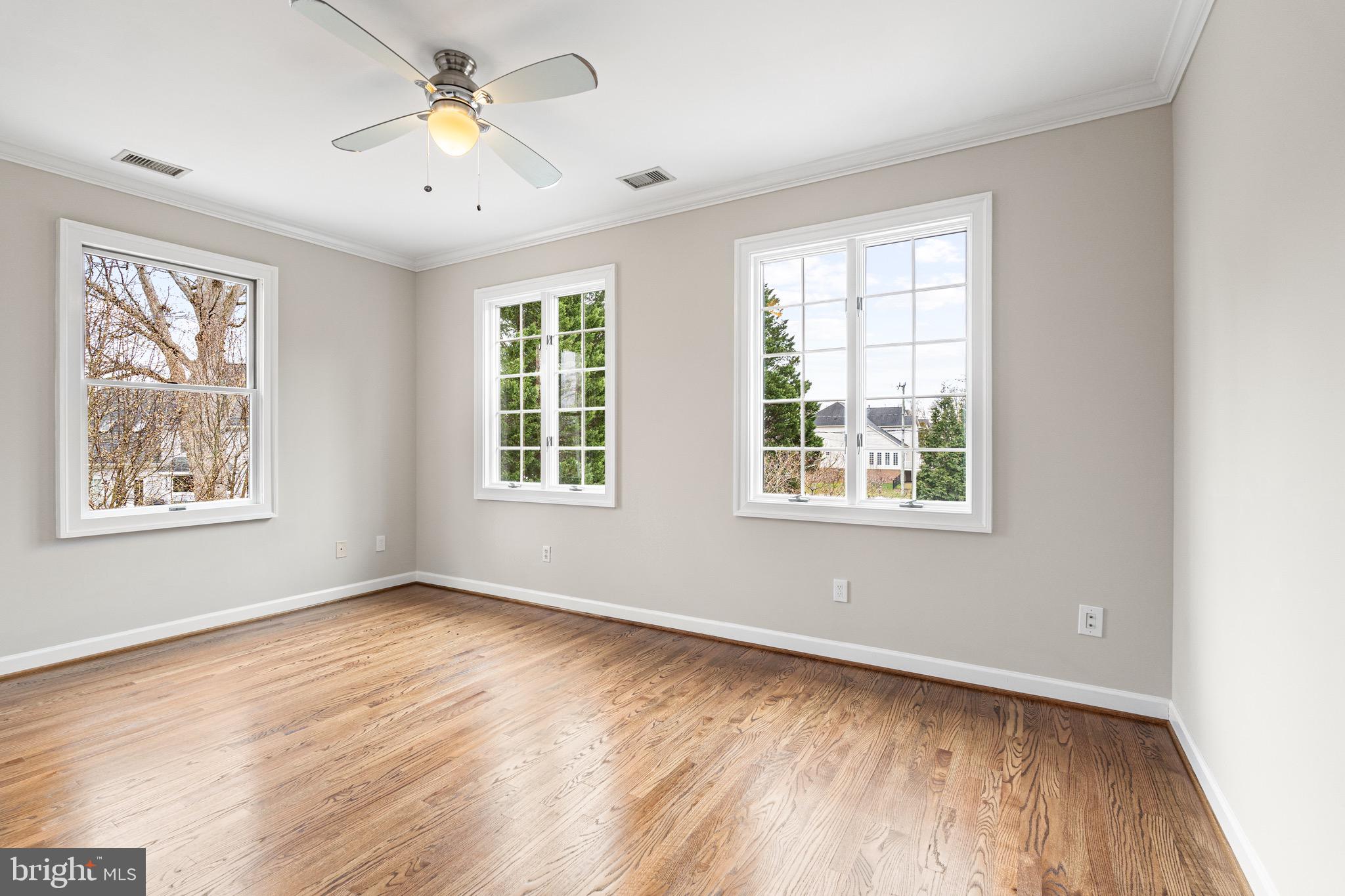 COLLINGWOOD - Residential