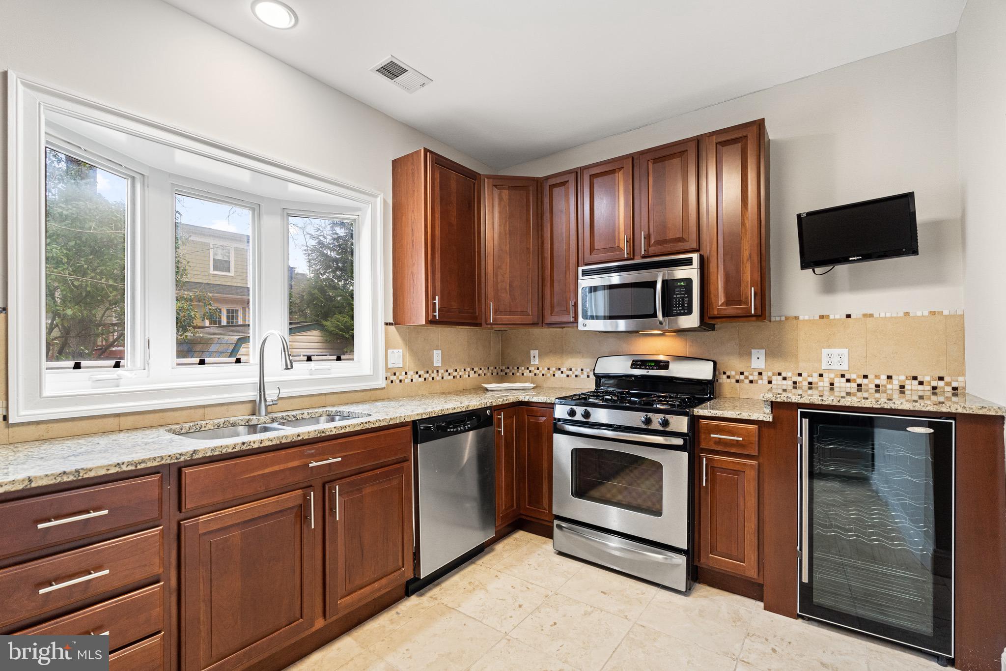 COLLINGWOOD - Residential