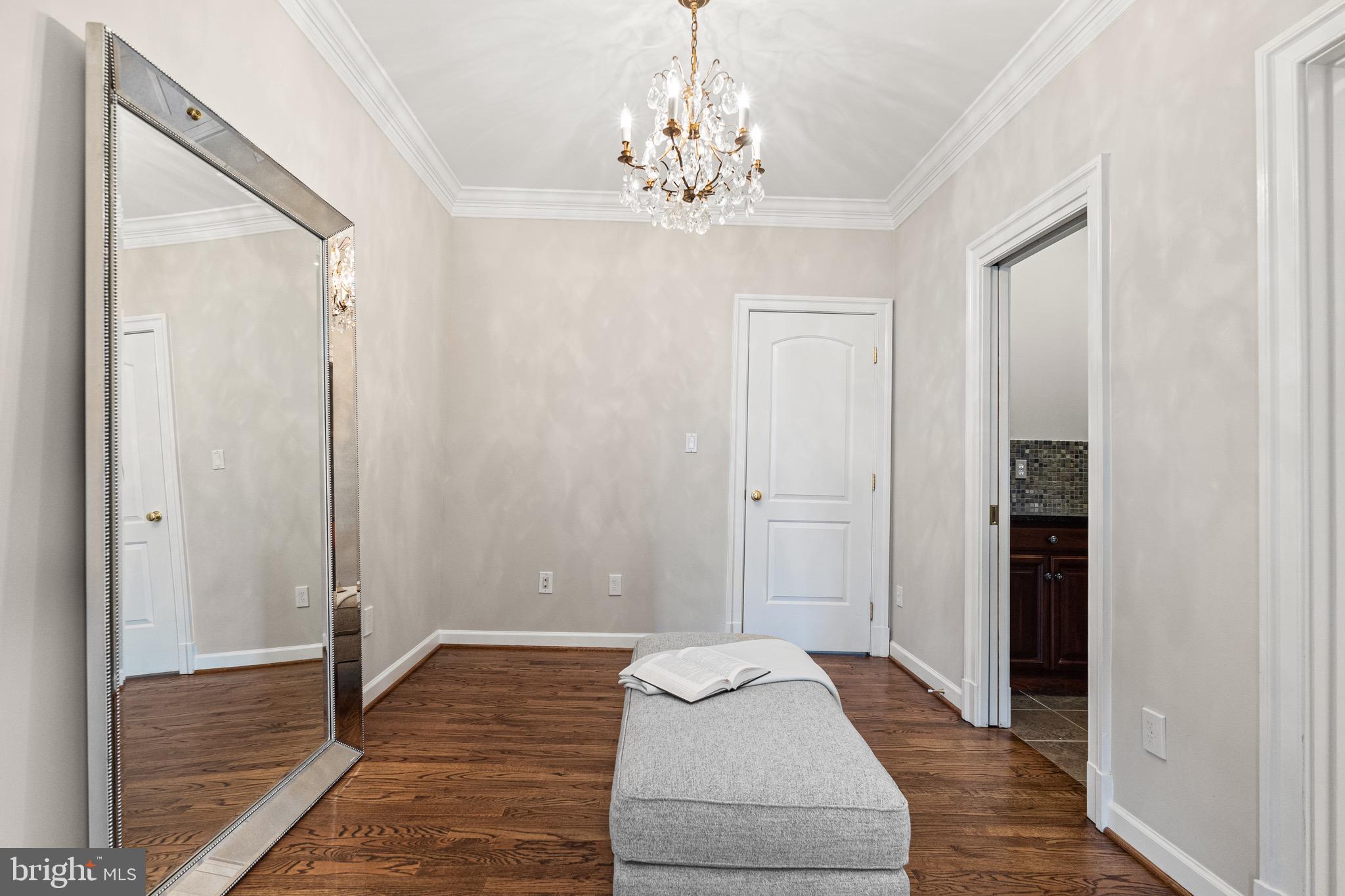 COLLINGWOOD - Residential