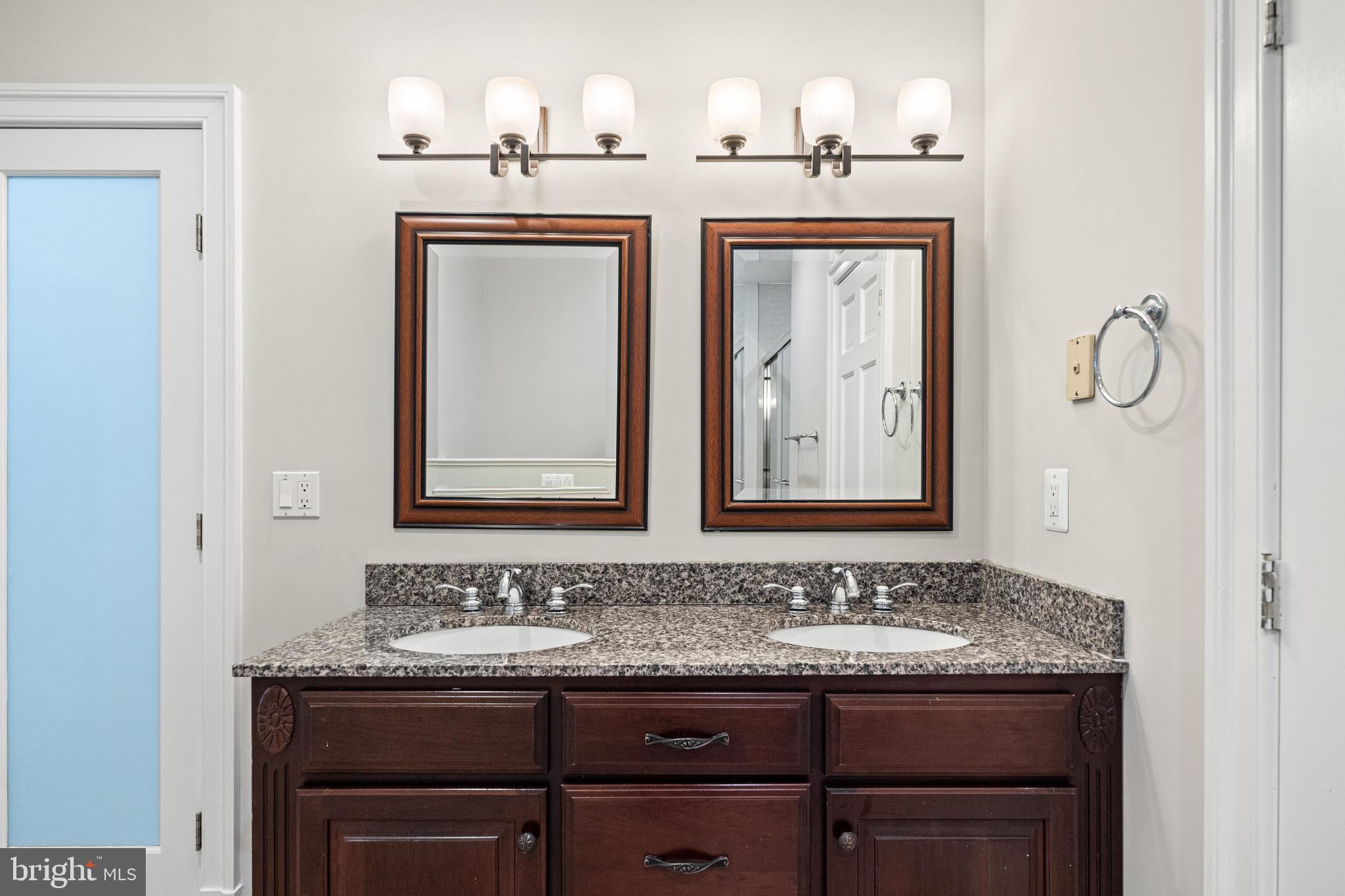 COLLINGWOOD - Residential