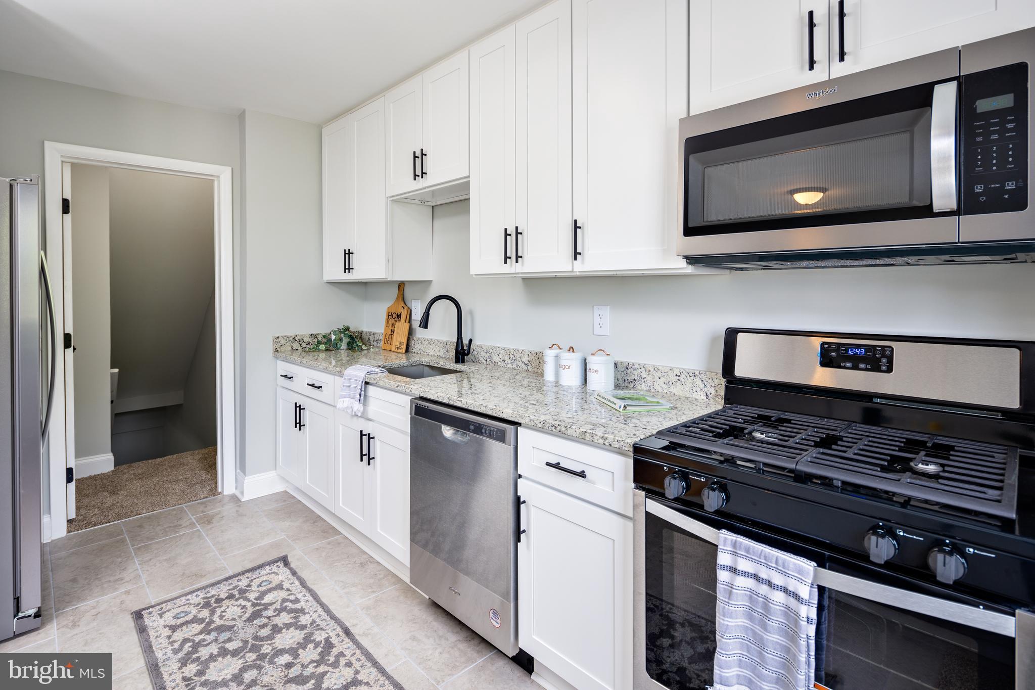 HOLLAND HILL - Residential