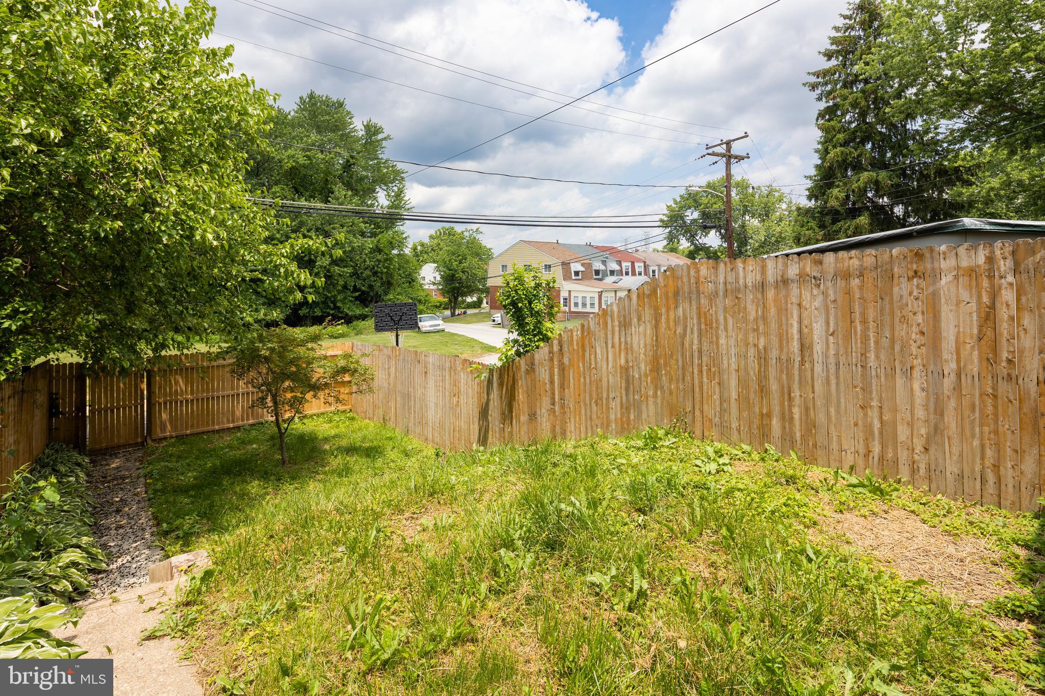 HOLLAND HILL - Residential