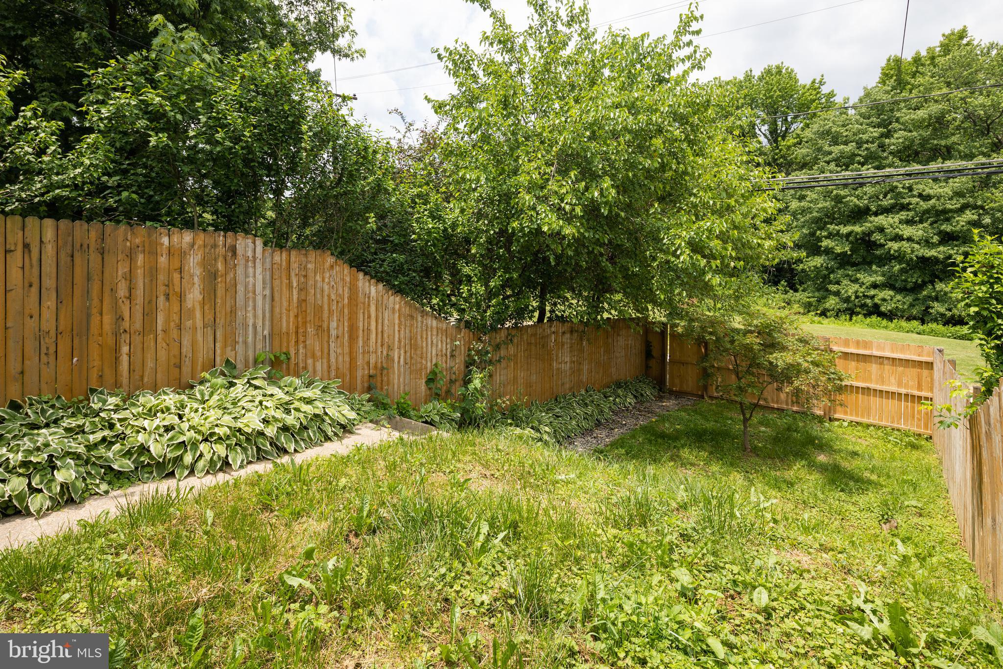 HOLLAND HILL - Residential