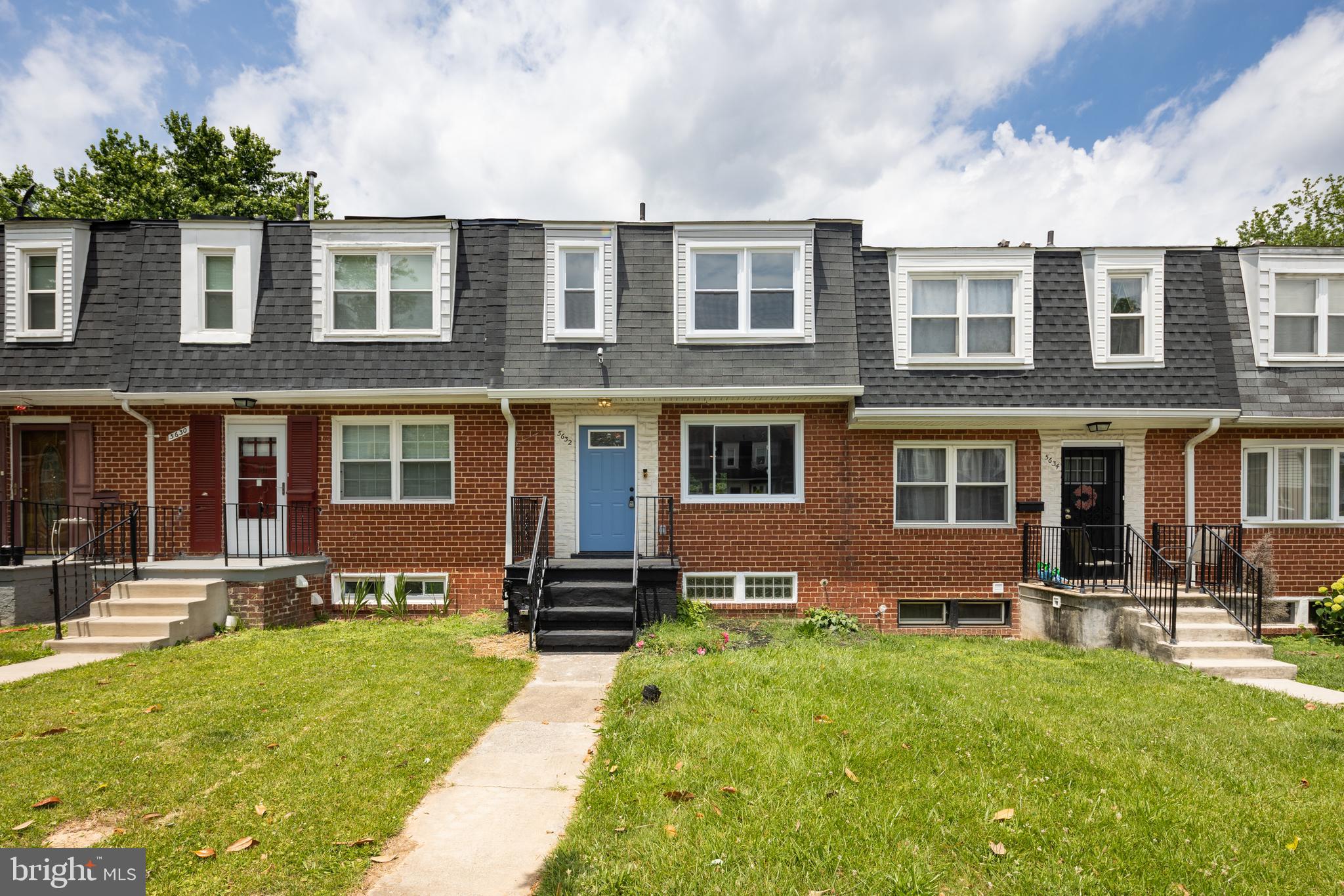 HOLLAND HILL - Residential