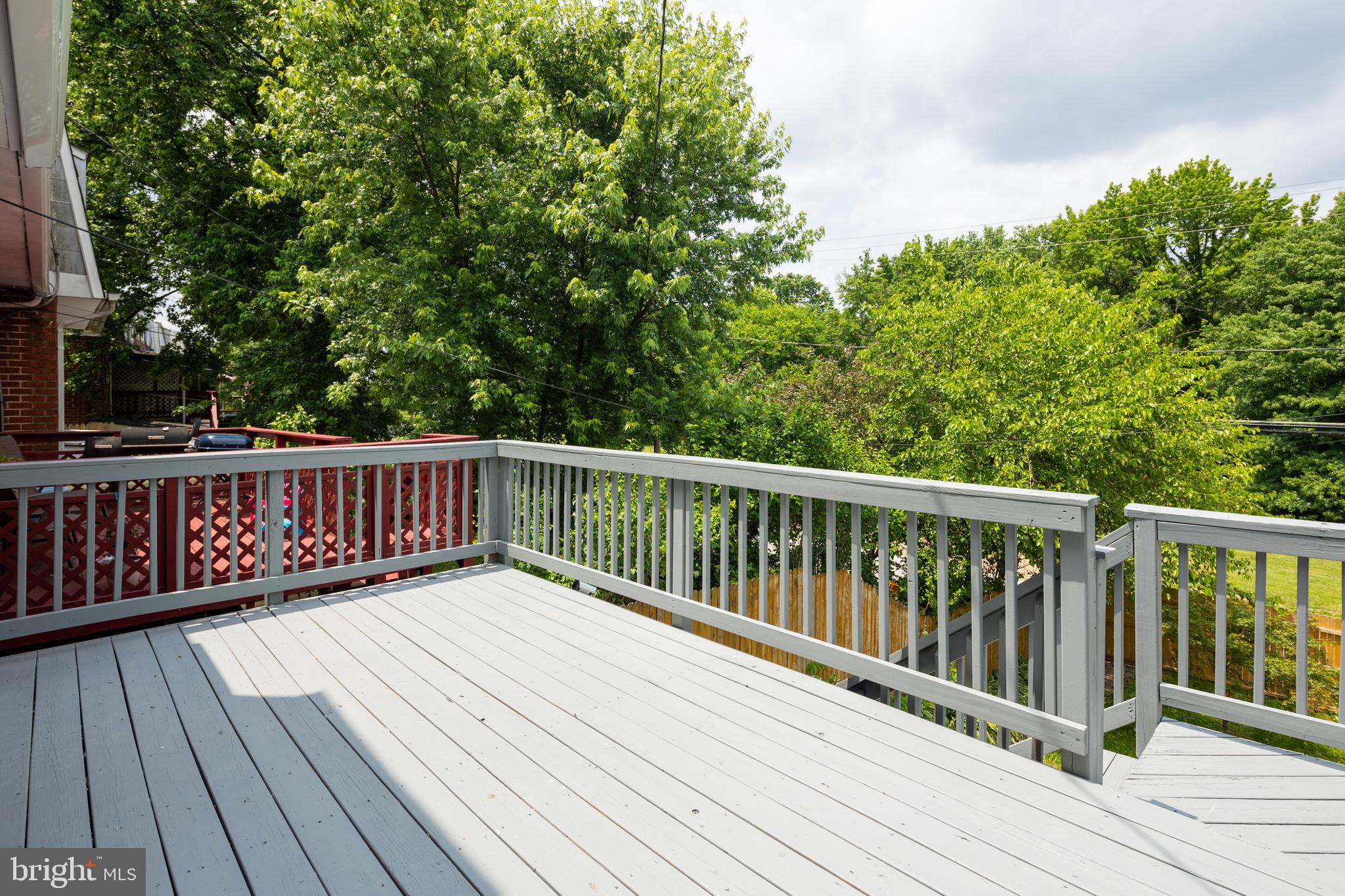 HOLLAND HILL - Residential