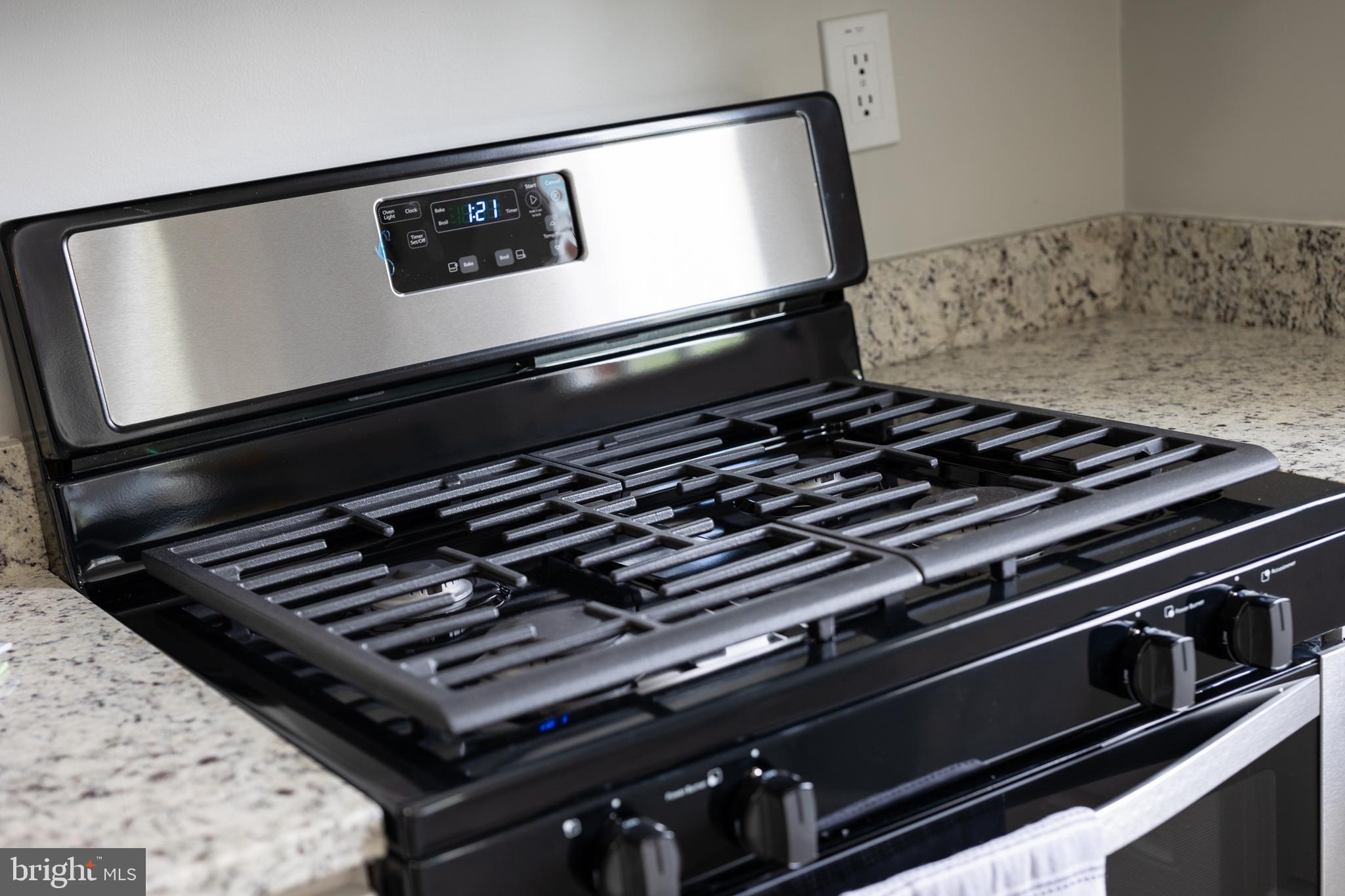 HOLLAND HILL - Residential