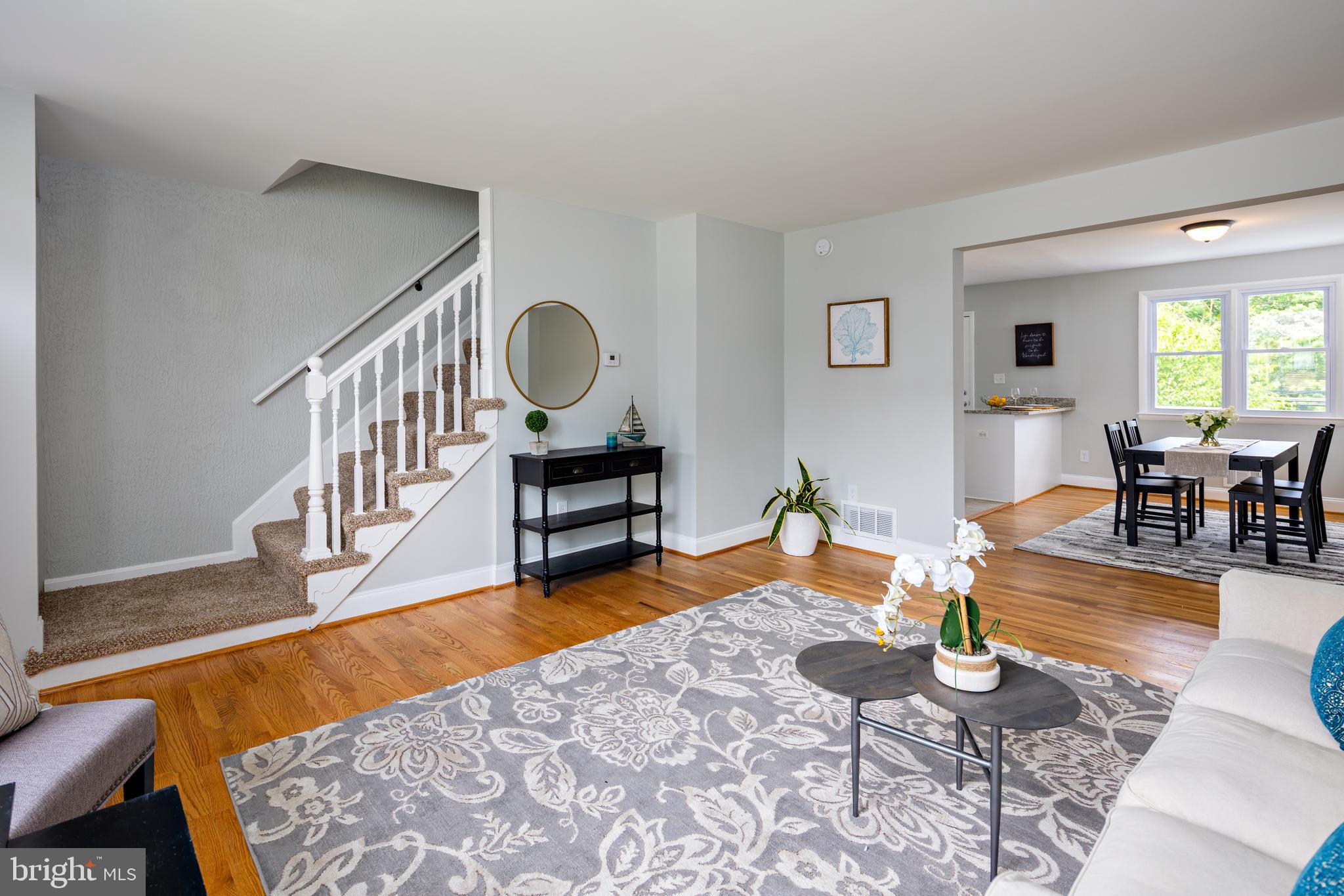 HOLLAND HILL - Residential