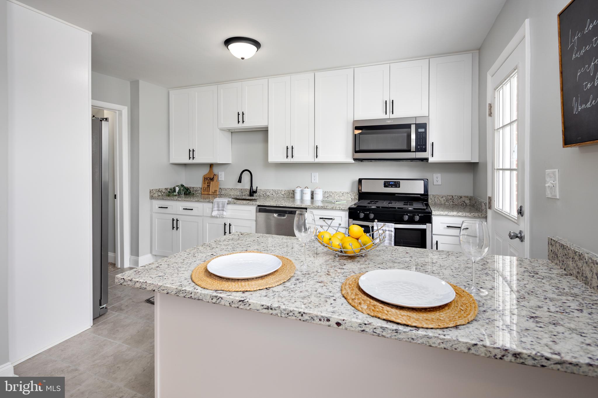 HOLLAND HILL - Residential