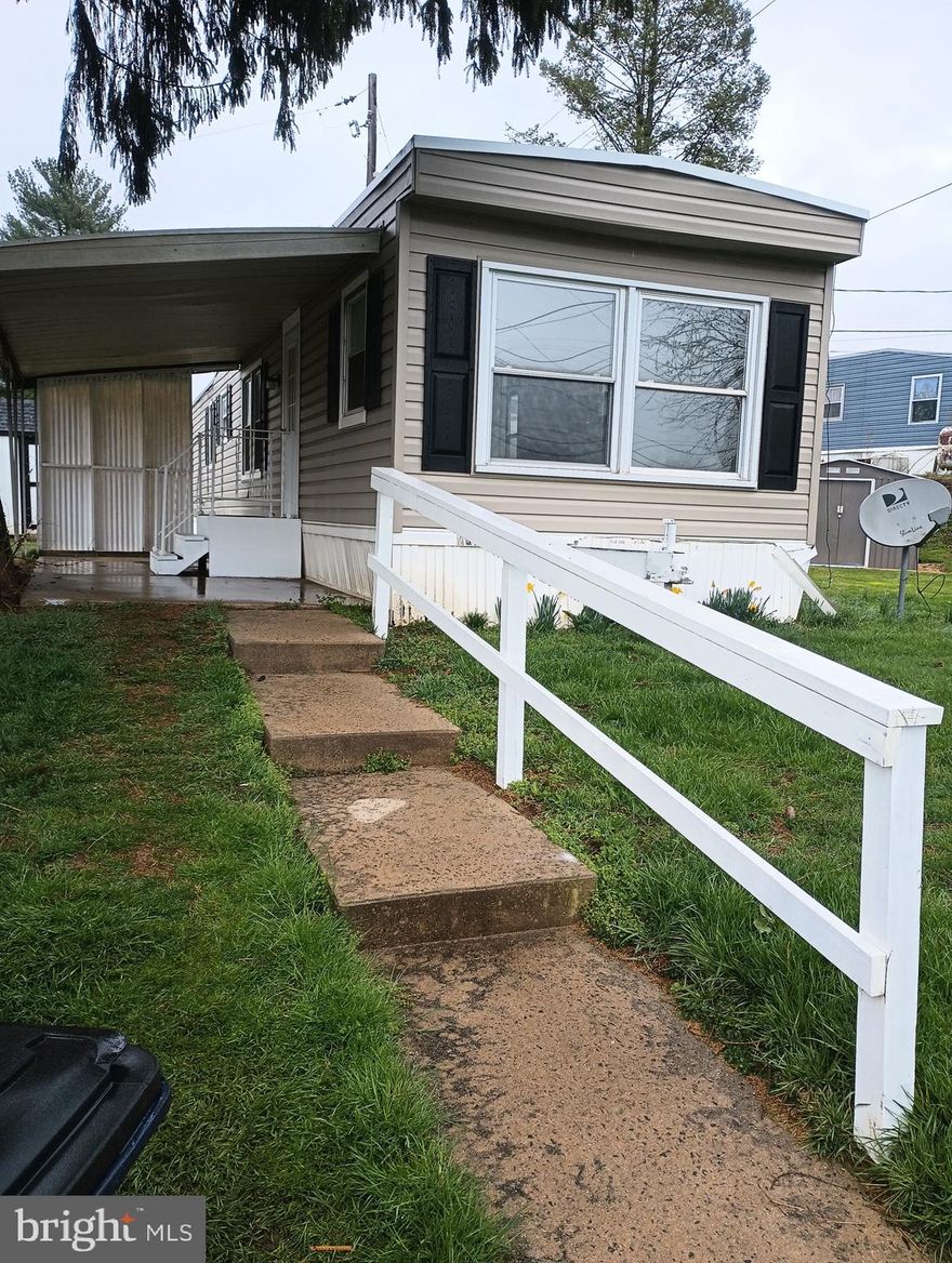 For rent is a 2 bedroom, 1 bathroom trailer in New Providence. Home is oil forced hot air heat and uses window units for A/C. Tenant mows and maintains the yard and snow removal. No Smoking, No Pets. $50 nonrefundable application fee required per applicant and if selected $50 admin fee. 615 Min. Credit Score AGENTS READ REMARKS Tenant pays $75 monthly for water/sewer.