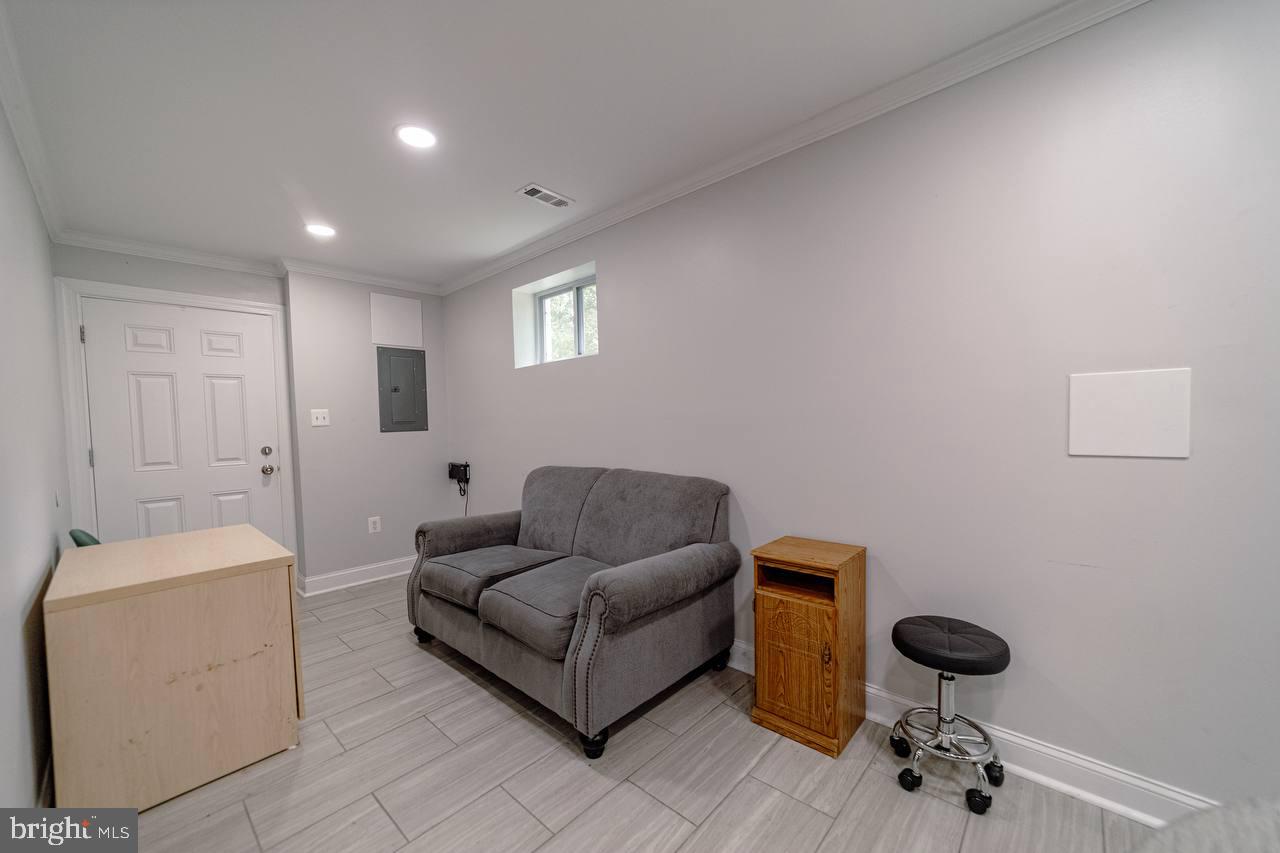 NOTTINGHAM FOREST - Residential Lease