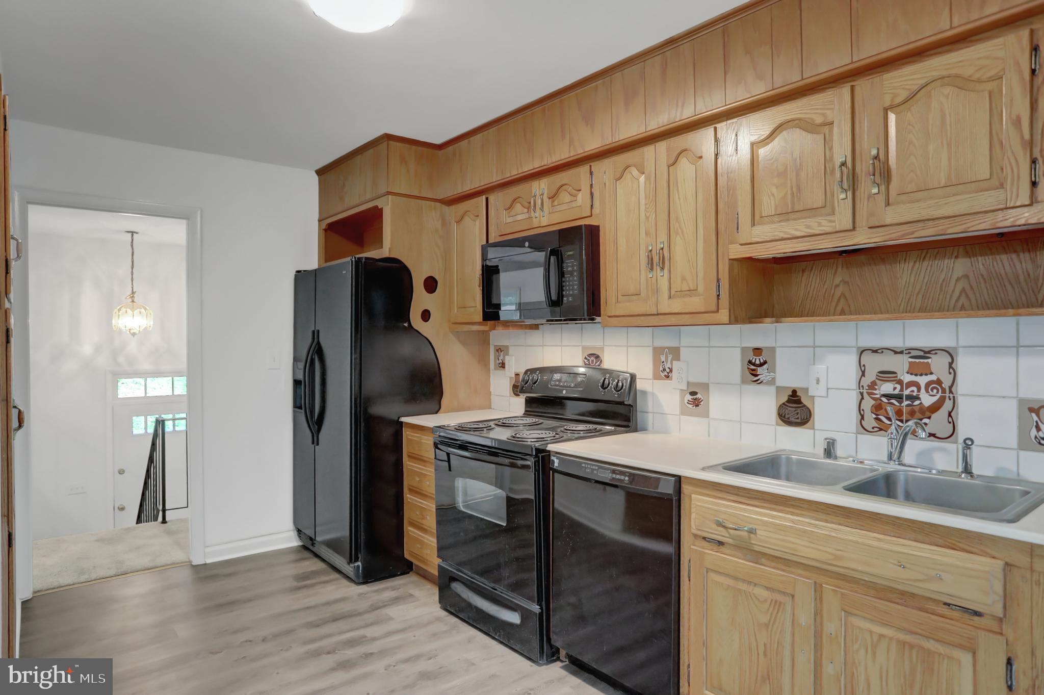 MAPLECREST - Residential