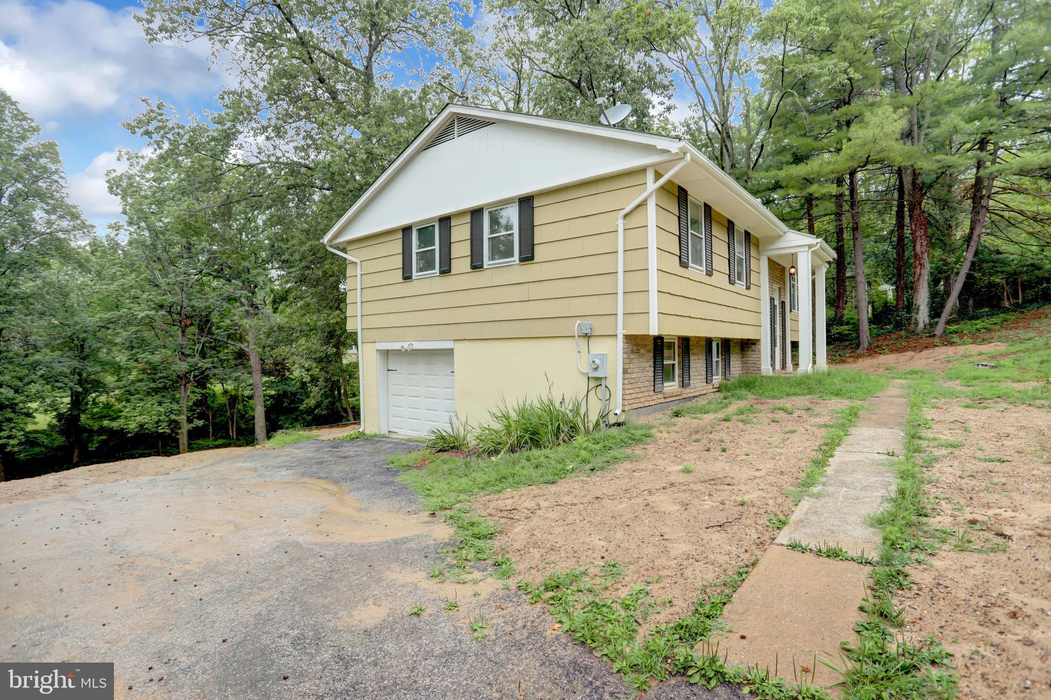 MAPLECREST - Residential