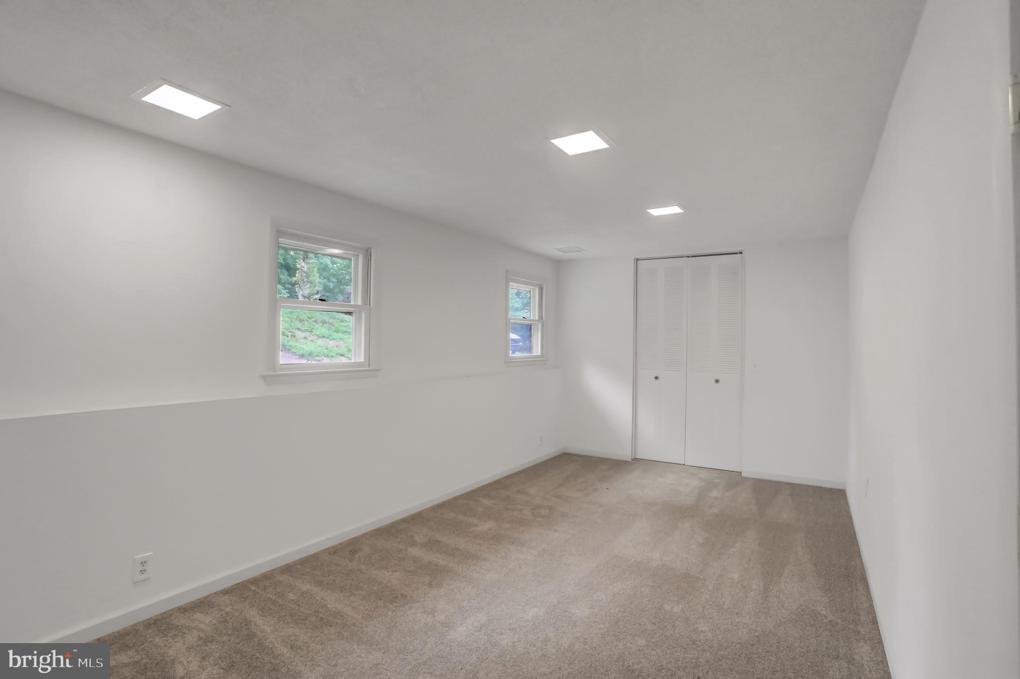 MAPLECREST - Residential