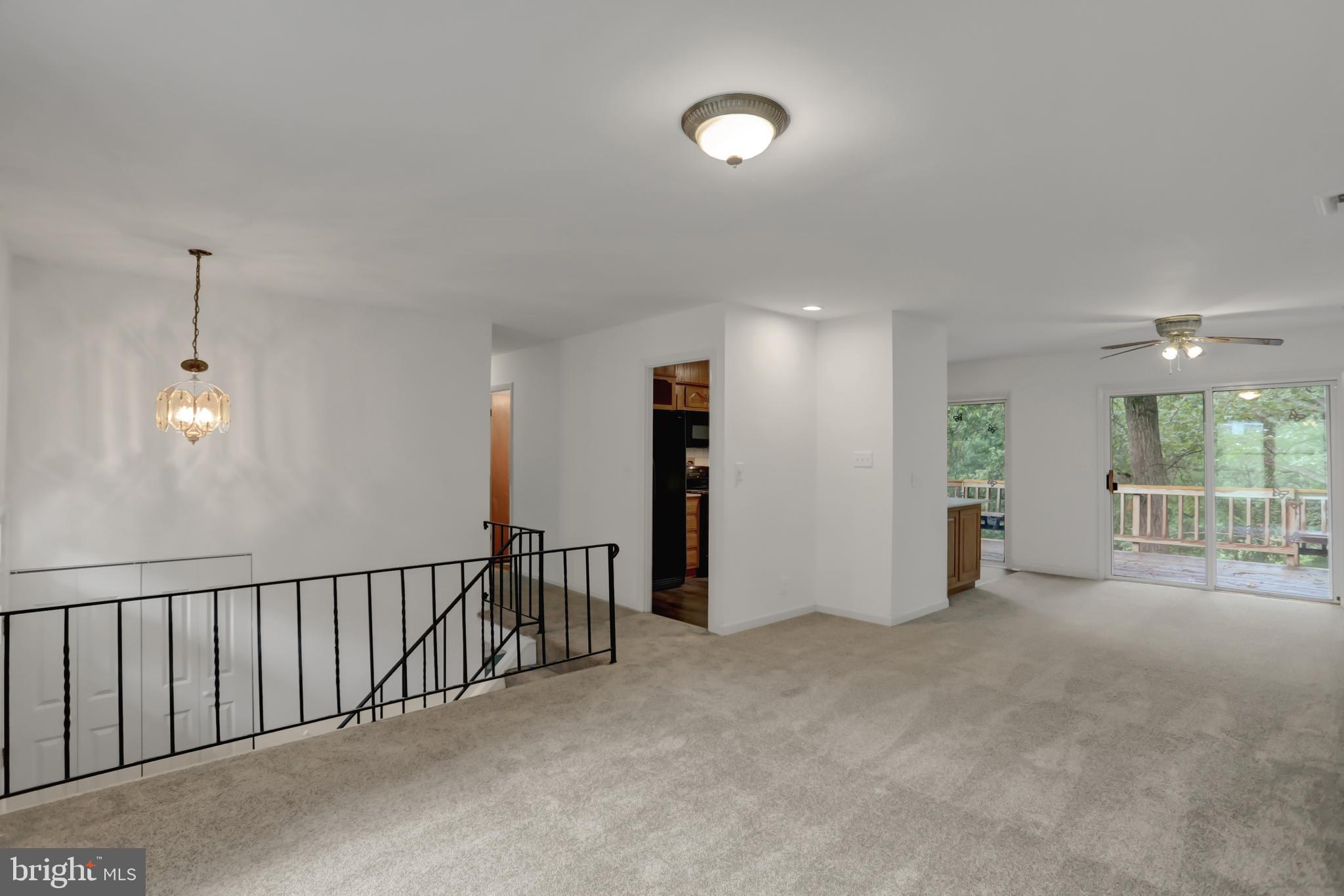 MAPLECREST - Residential