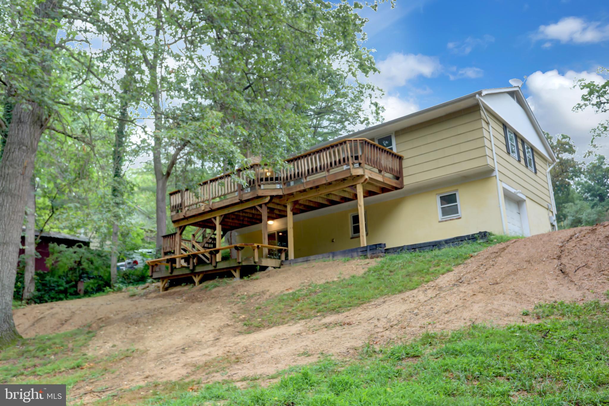 MAPLECREST - Residential