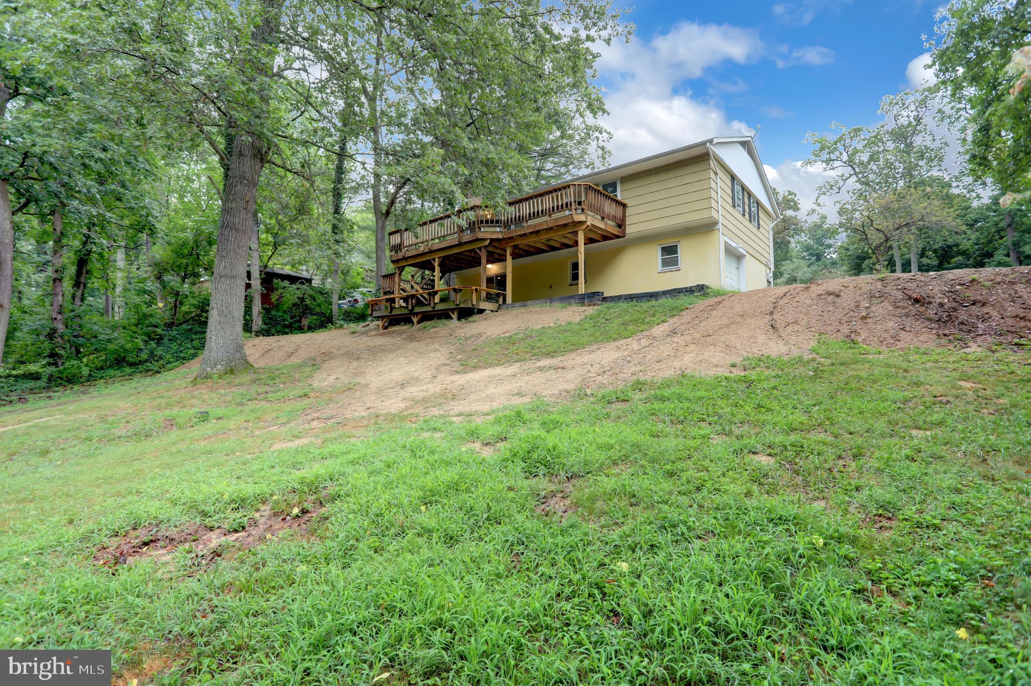 MAPLECREST - Residential