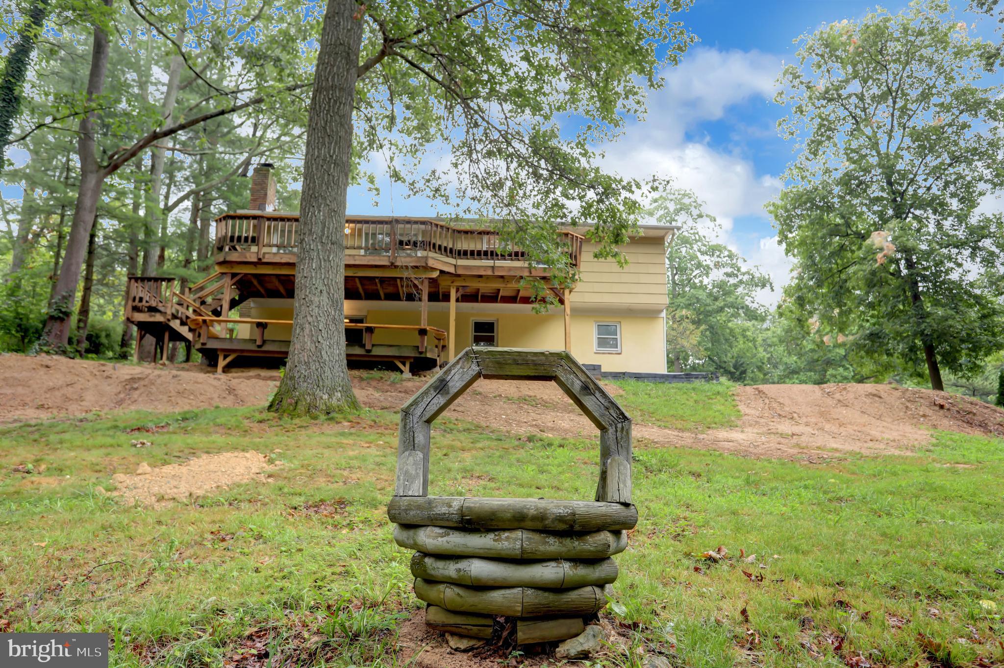 MAPLECREST - Residential