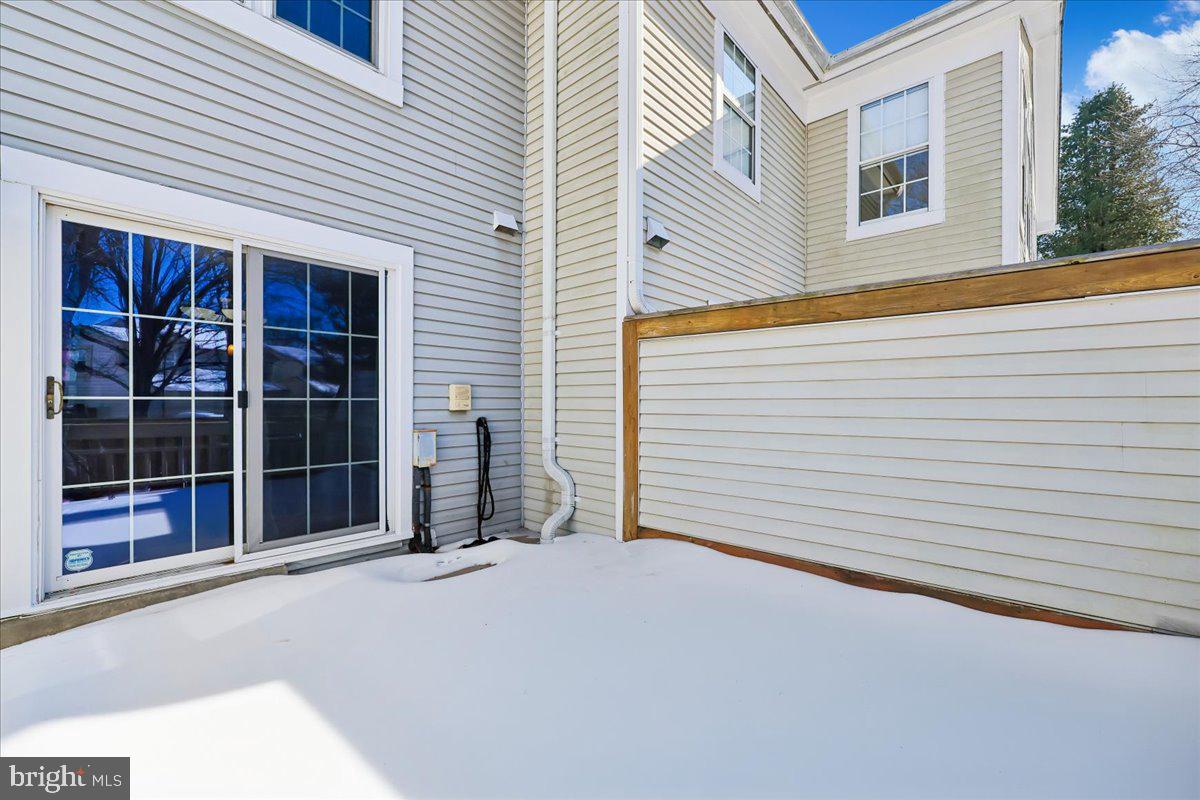 MEADOWGATE - Residential