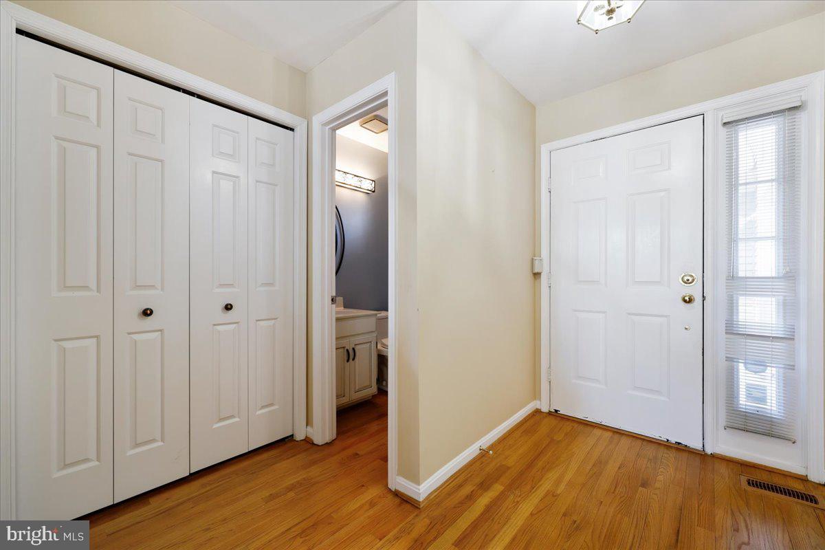 MEADOWGATE - Residential