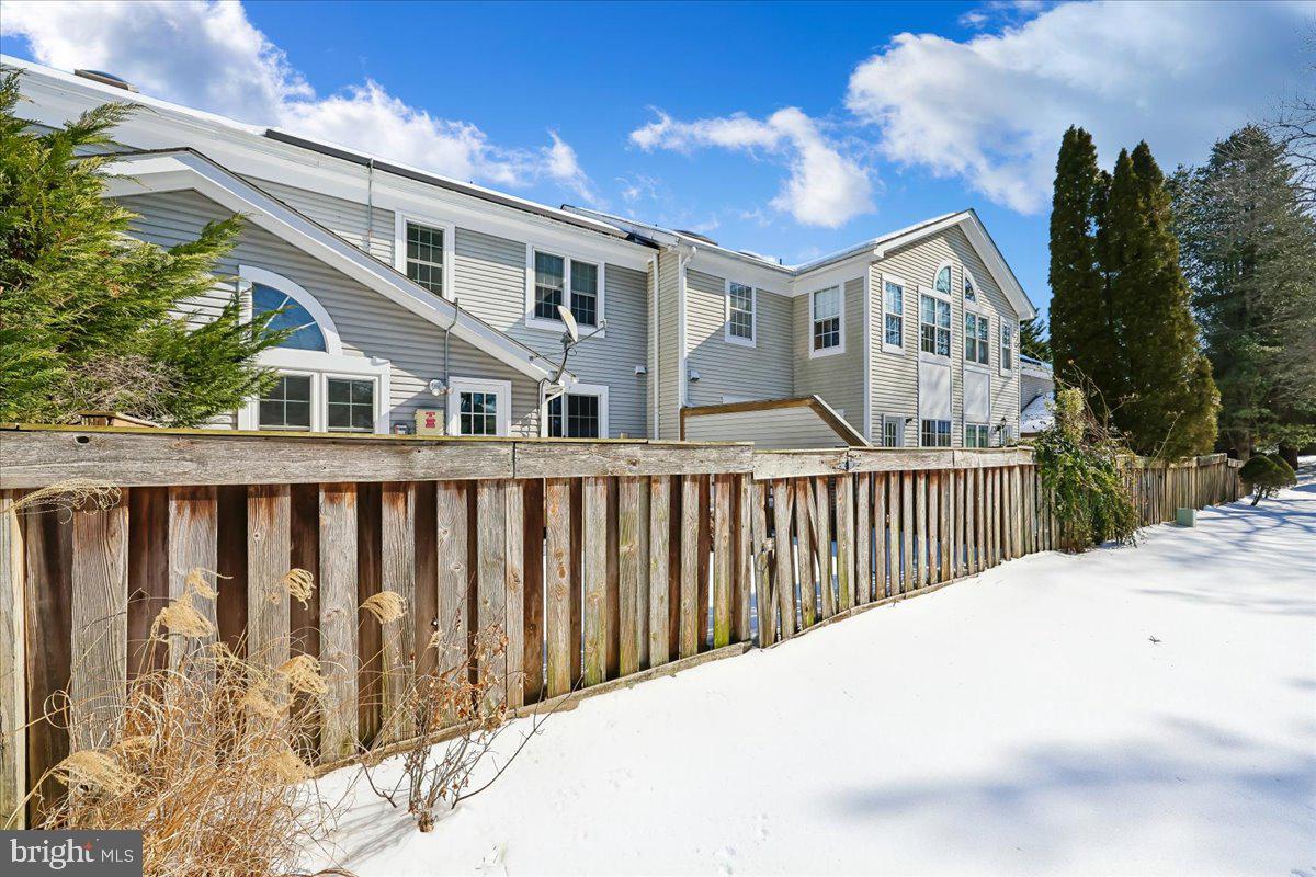 MEADOWGATE - Residential