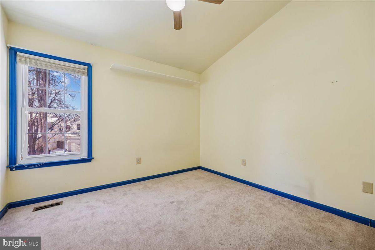 MEADOWGATE - Residential