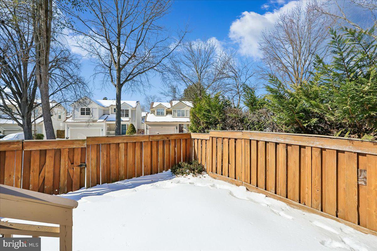 MEADOWGATE - Residential