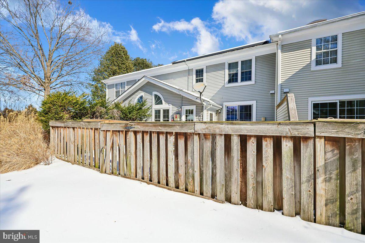 MEADOWGATE - Residential