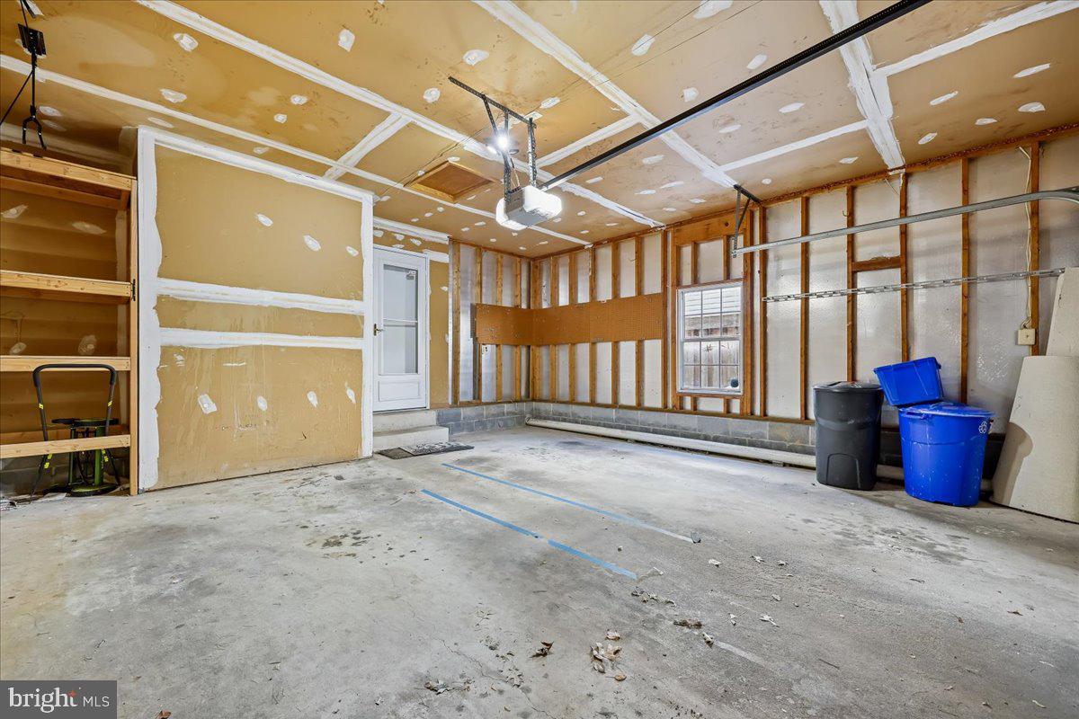 MEADOWGATE - Residential