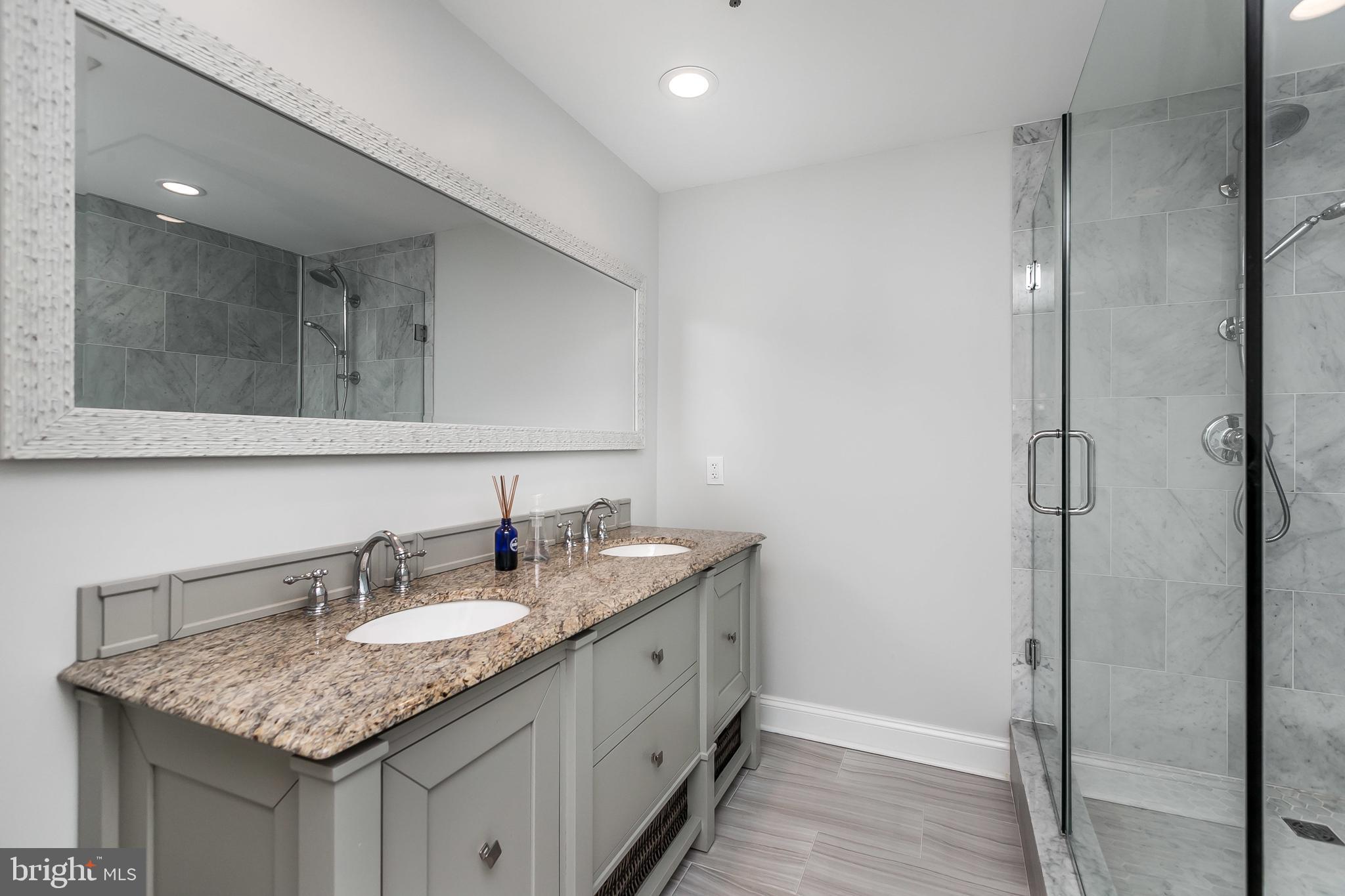 CANTON WATERFRONT - Residential