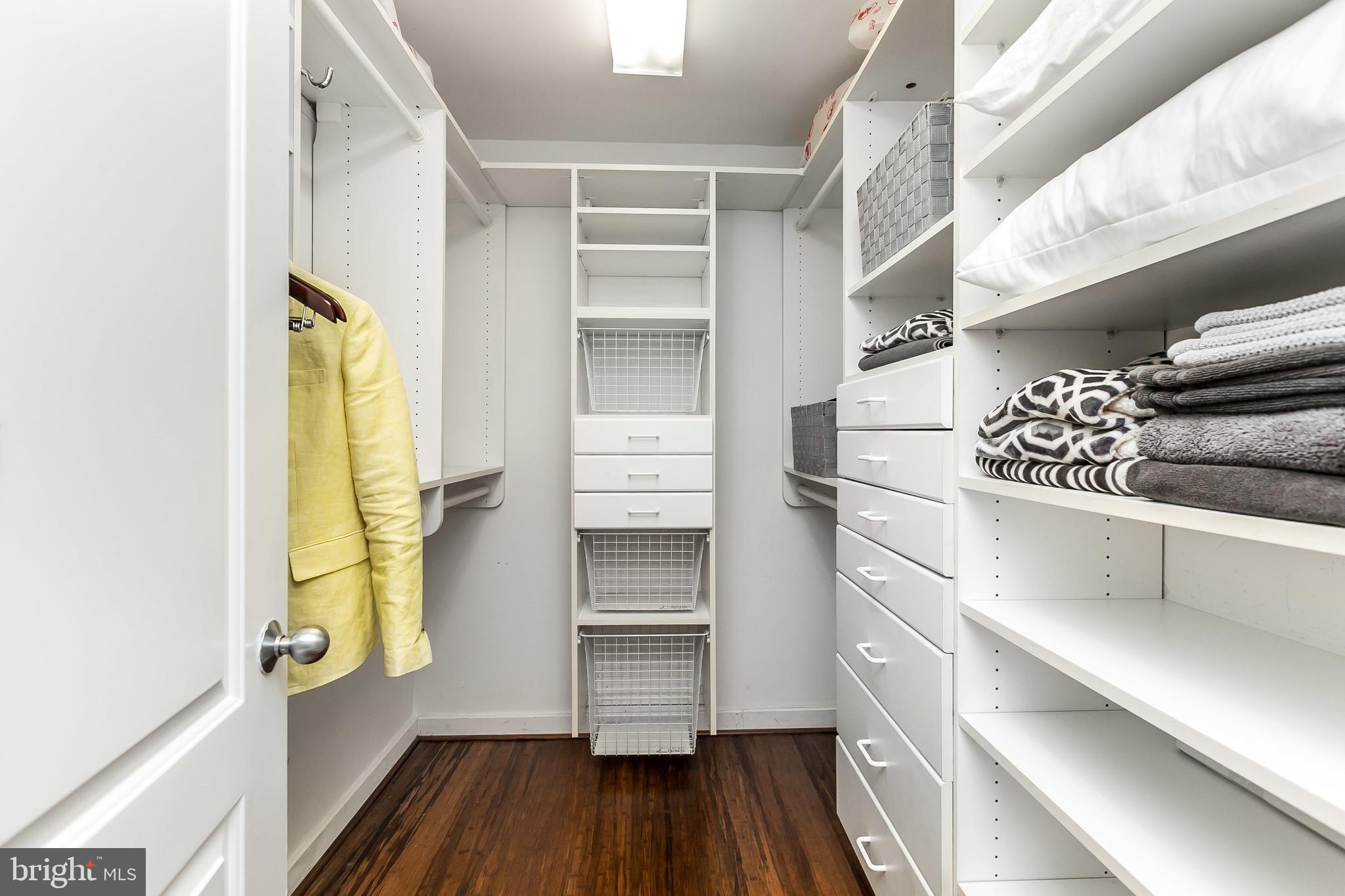 CANTON WATERFRONT - Residential