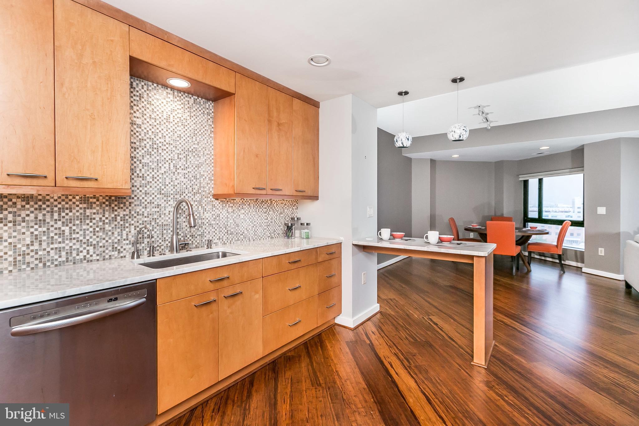 CANTON WATERFRONT - Residential