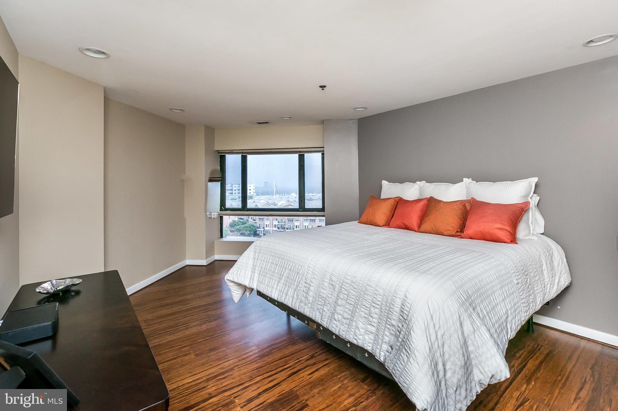 CANTON WATERFRONT - Residential