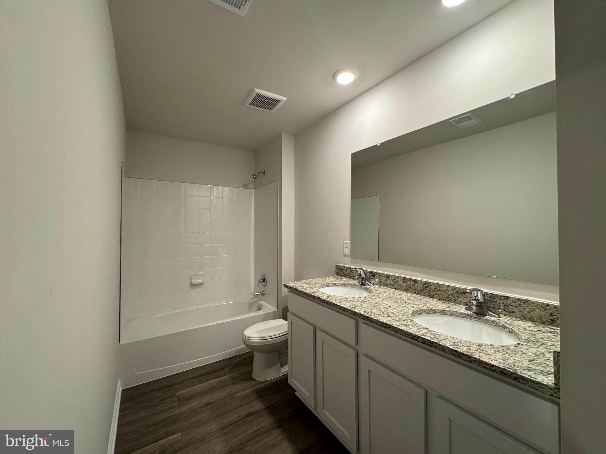 MAGNOLIA SPRINGS - Residential Lease