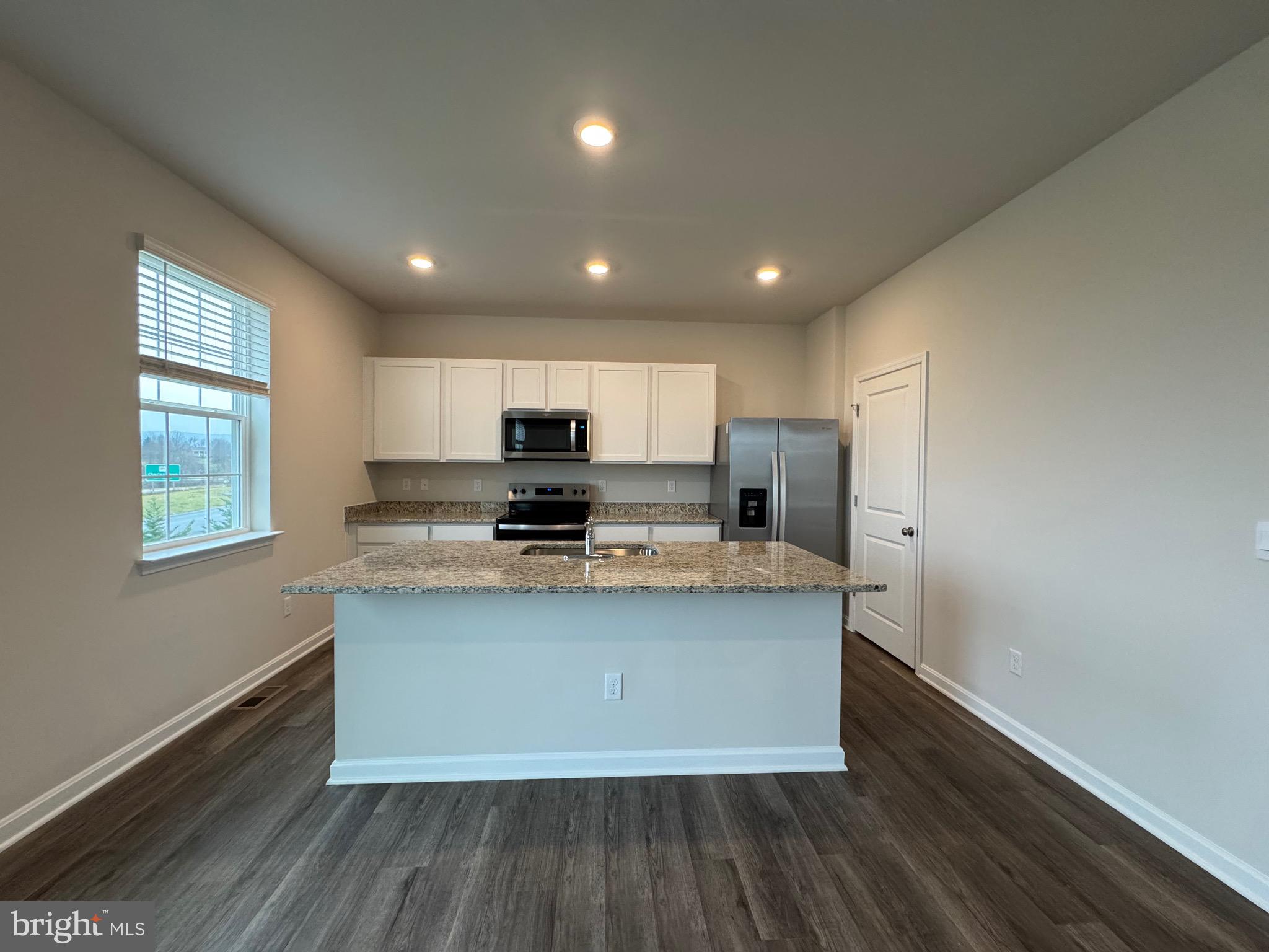 MAGNOLIA SPRINGS - Residential Lease