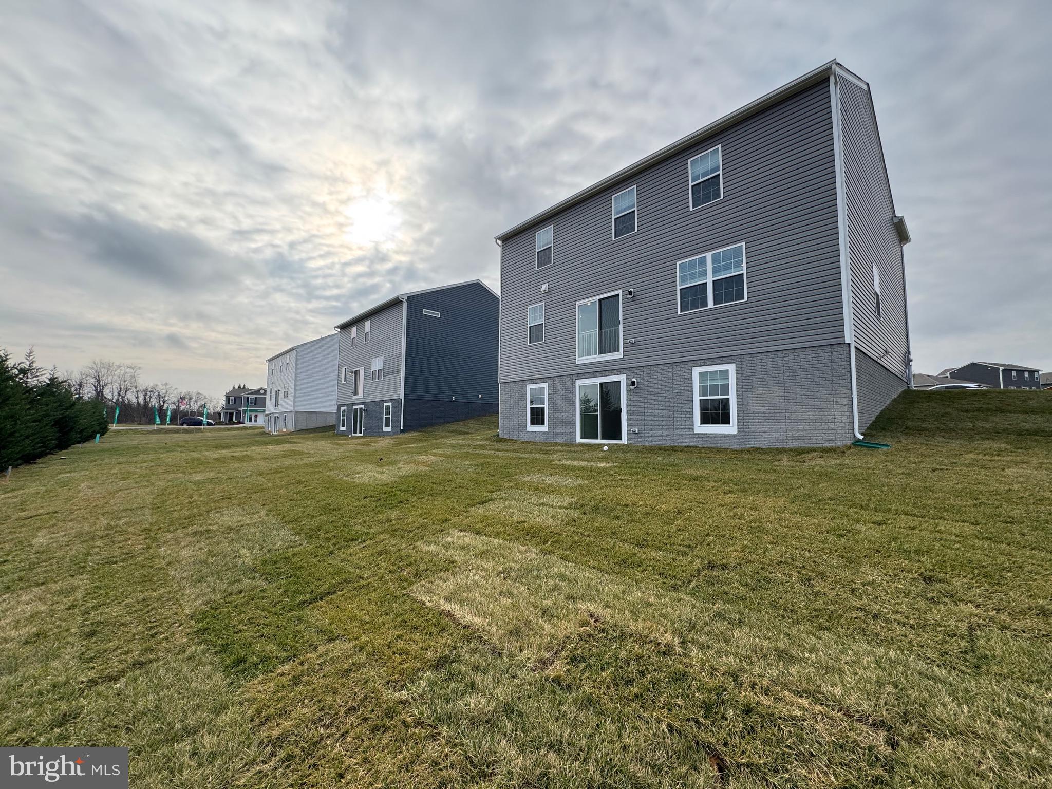 MAGNOLIA SPRINGS - Residential Lease