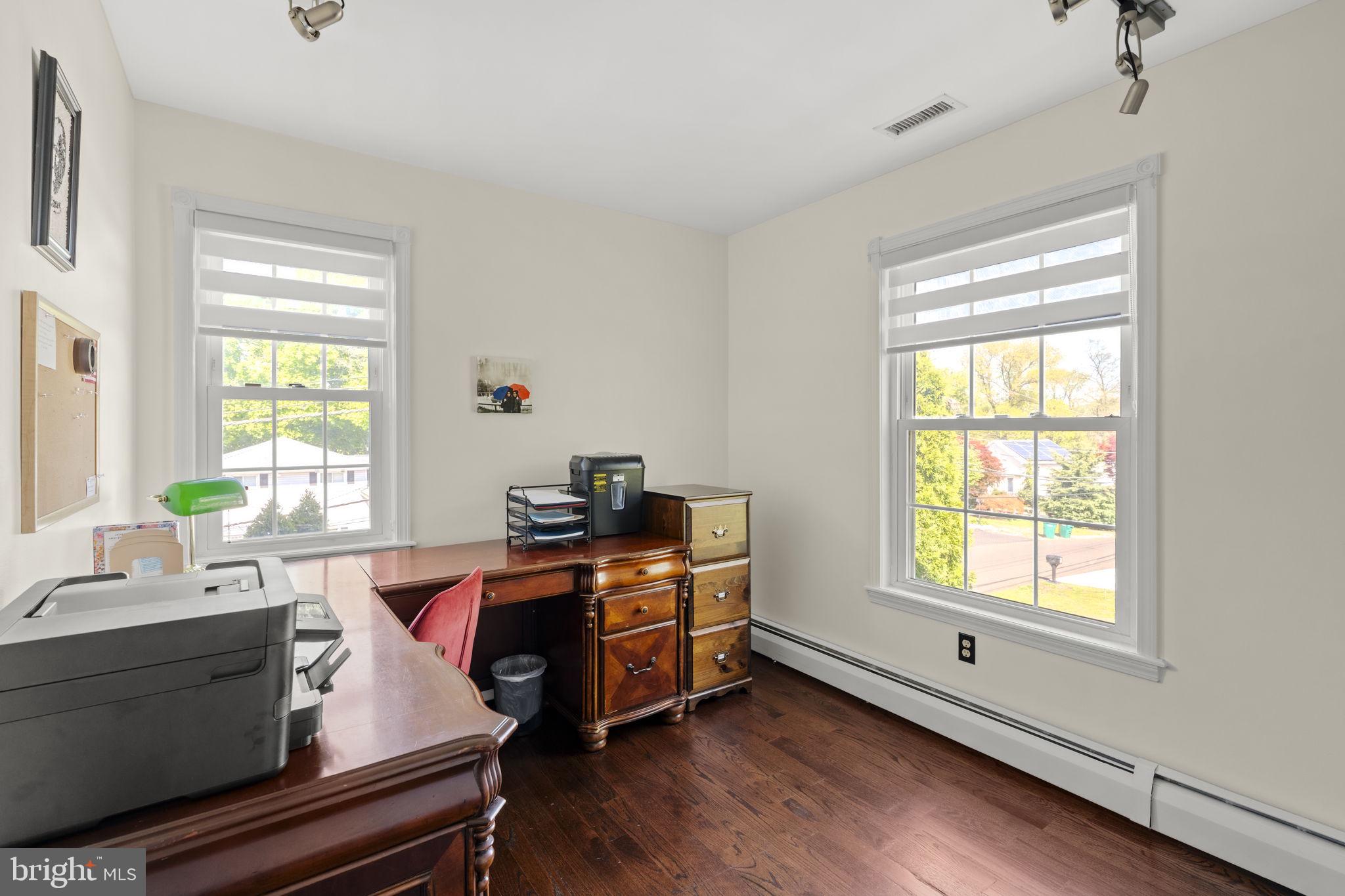 LANGHORNE TERRACE - Residential