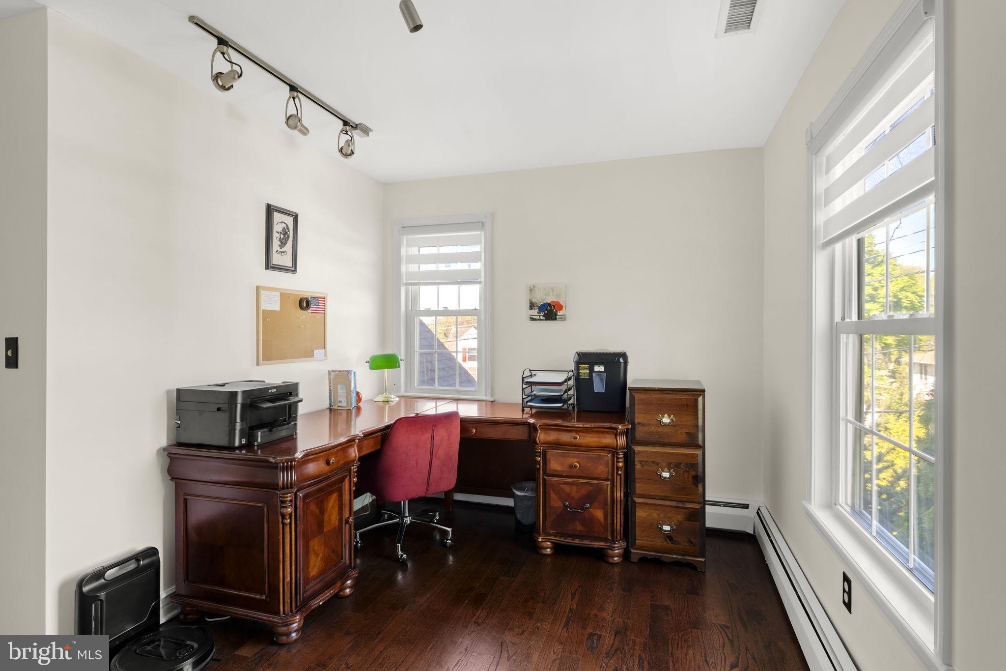 LANGHORNE TERRACE - Residential