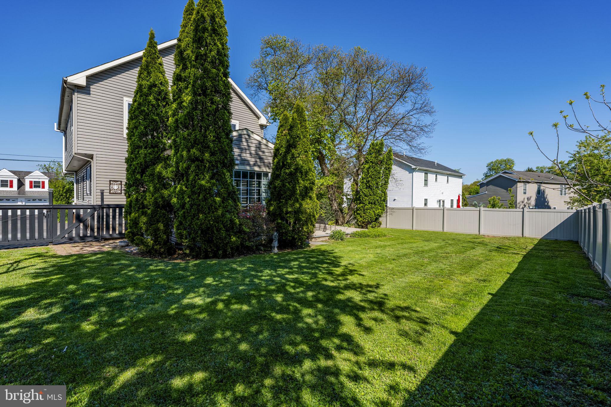 LANGHORNE TERRACE - Residential