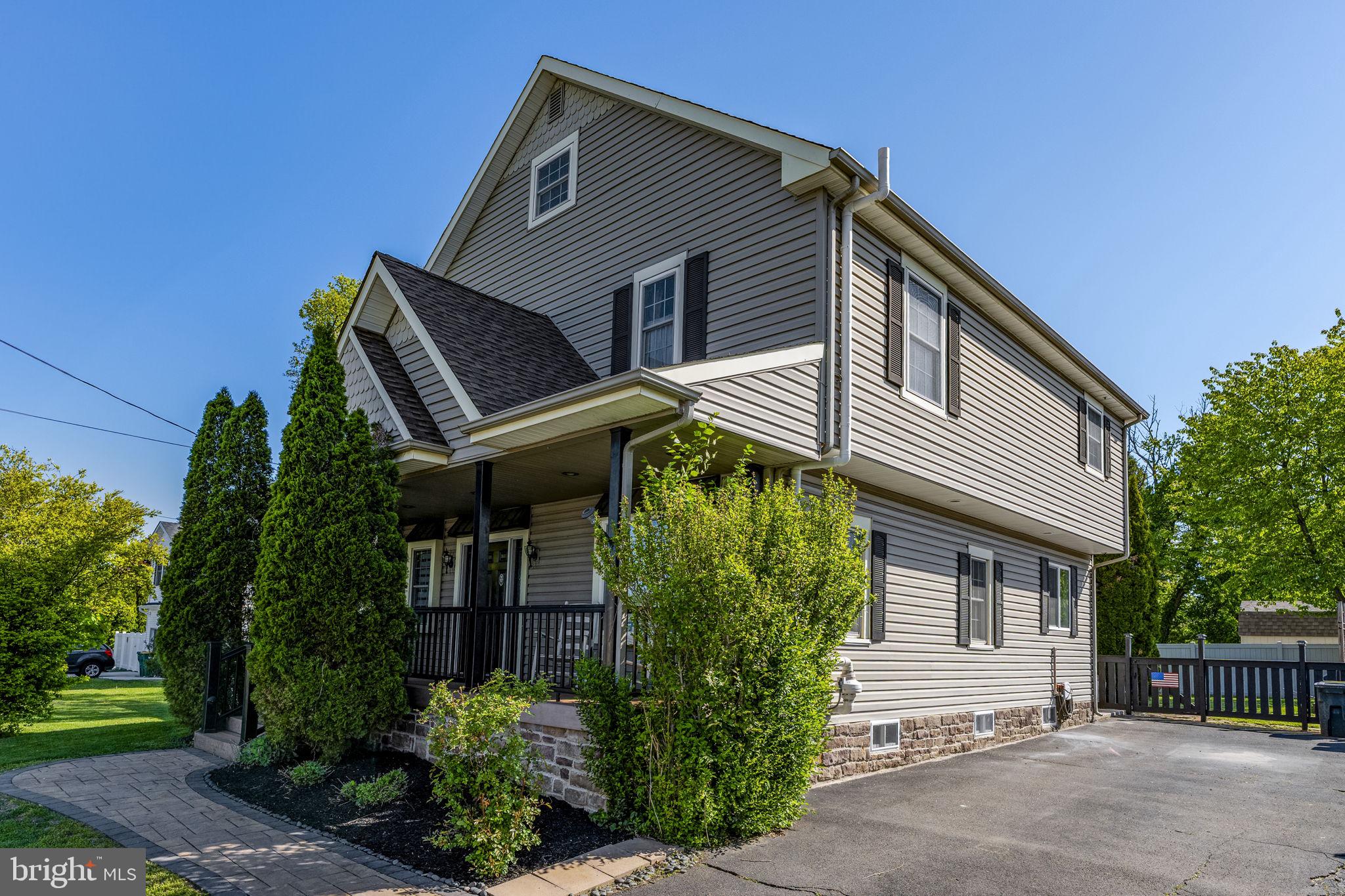 LANGHORNE TERRACE - Residential