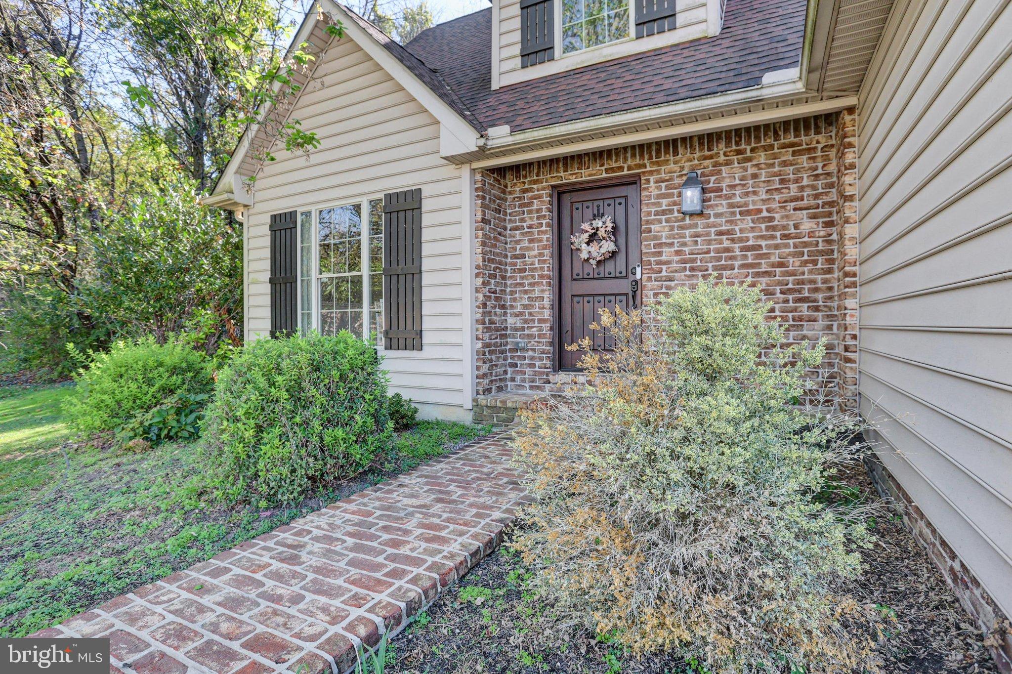 673 KARVOIS COURT