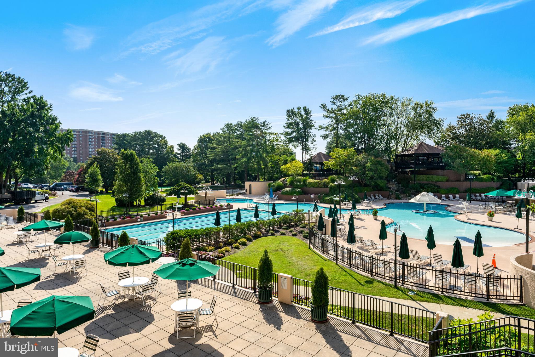 WATERGATE AT LANDMARK - Residential